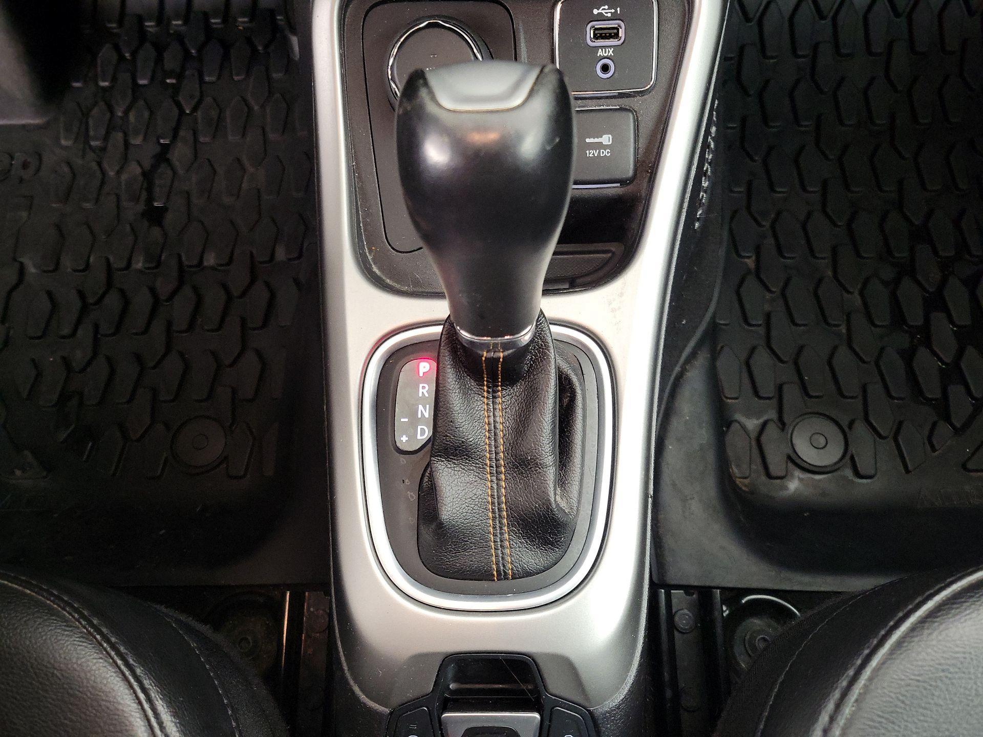 Thumbnail: 2020 Jeep Compass - 17