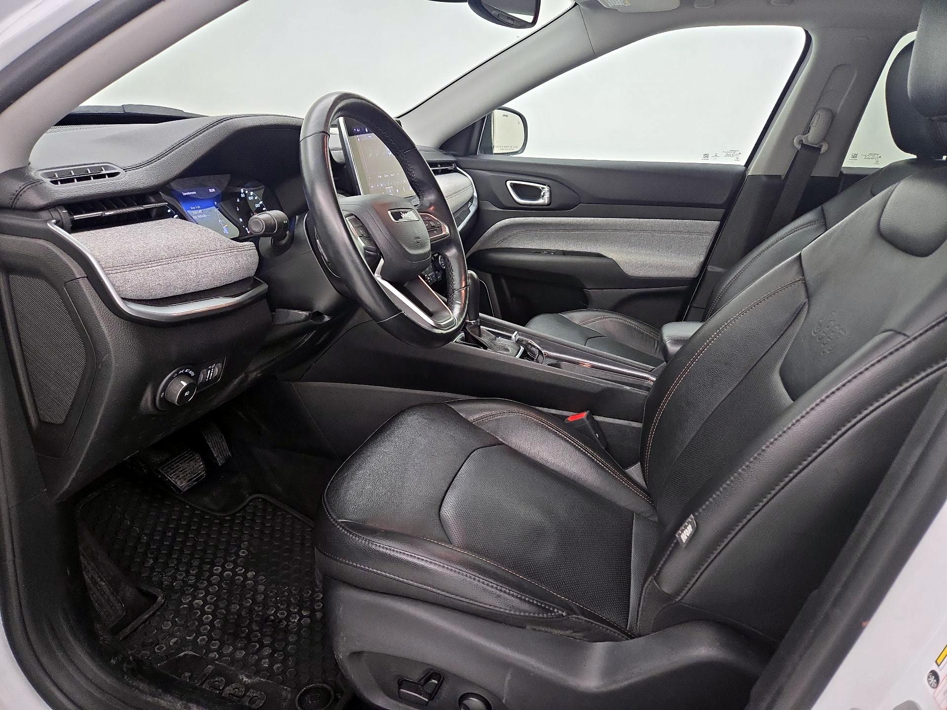 Thumbnail: 2022 Jeep Compass - 11