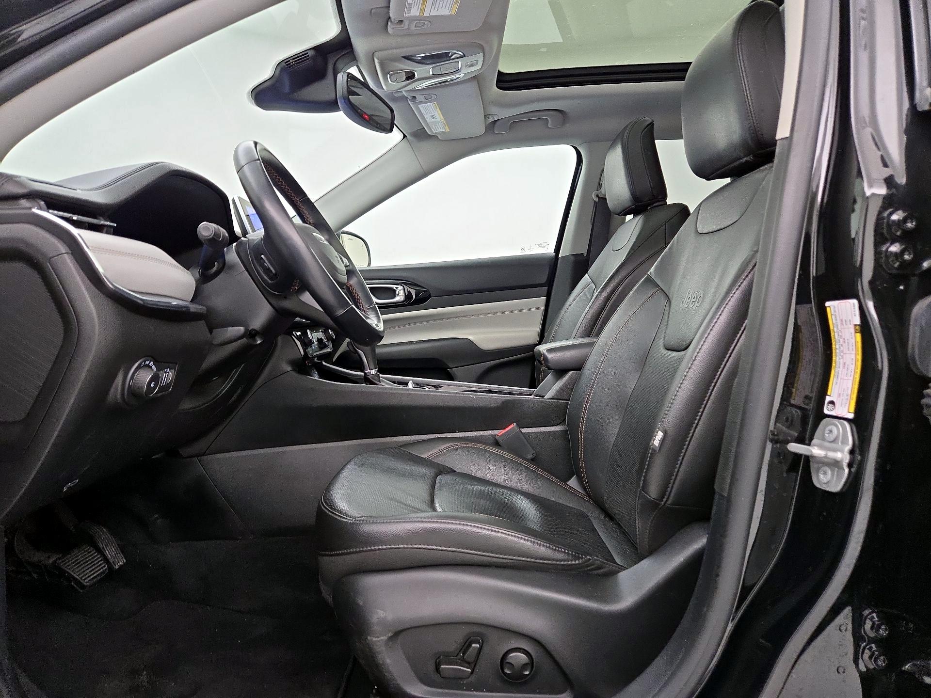 Thumbnail: 2022 Jeep Compass - 11