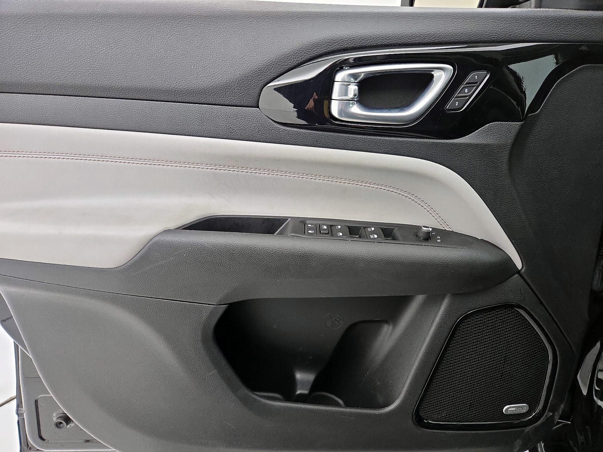 Thumbnail: 2022 Jeep Compass - 12