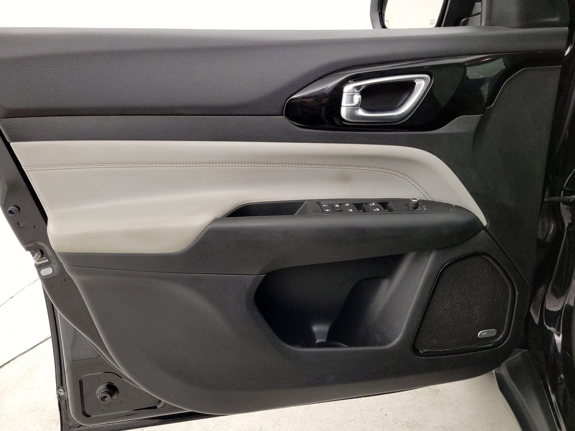 Thumbnail: 2022 Jeep Compass - 12