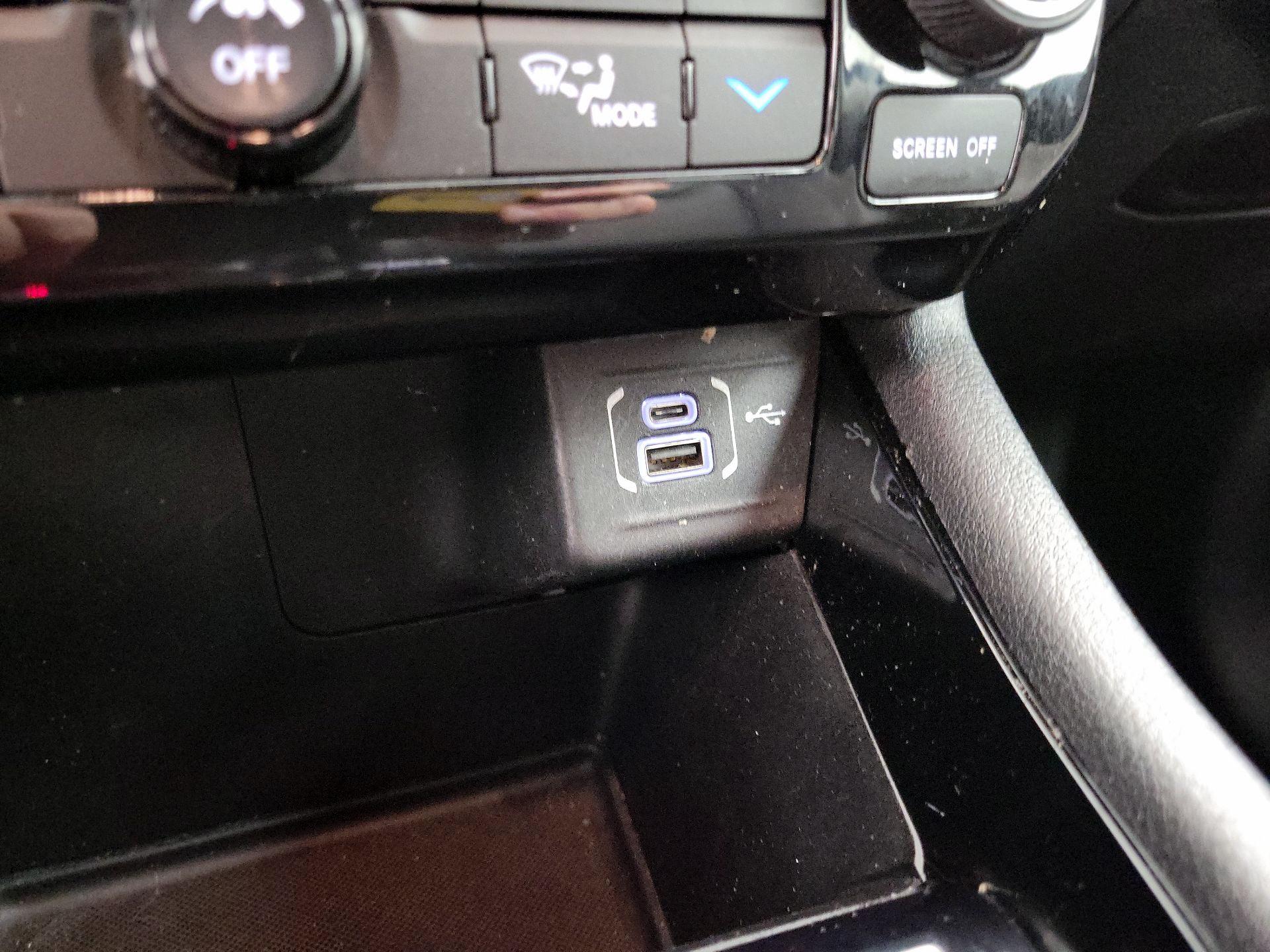 Thumbnail: 2022 Jeep Compass - 18