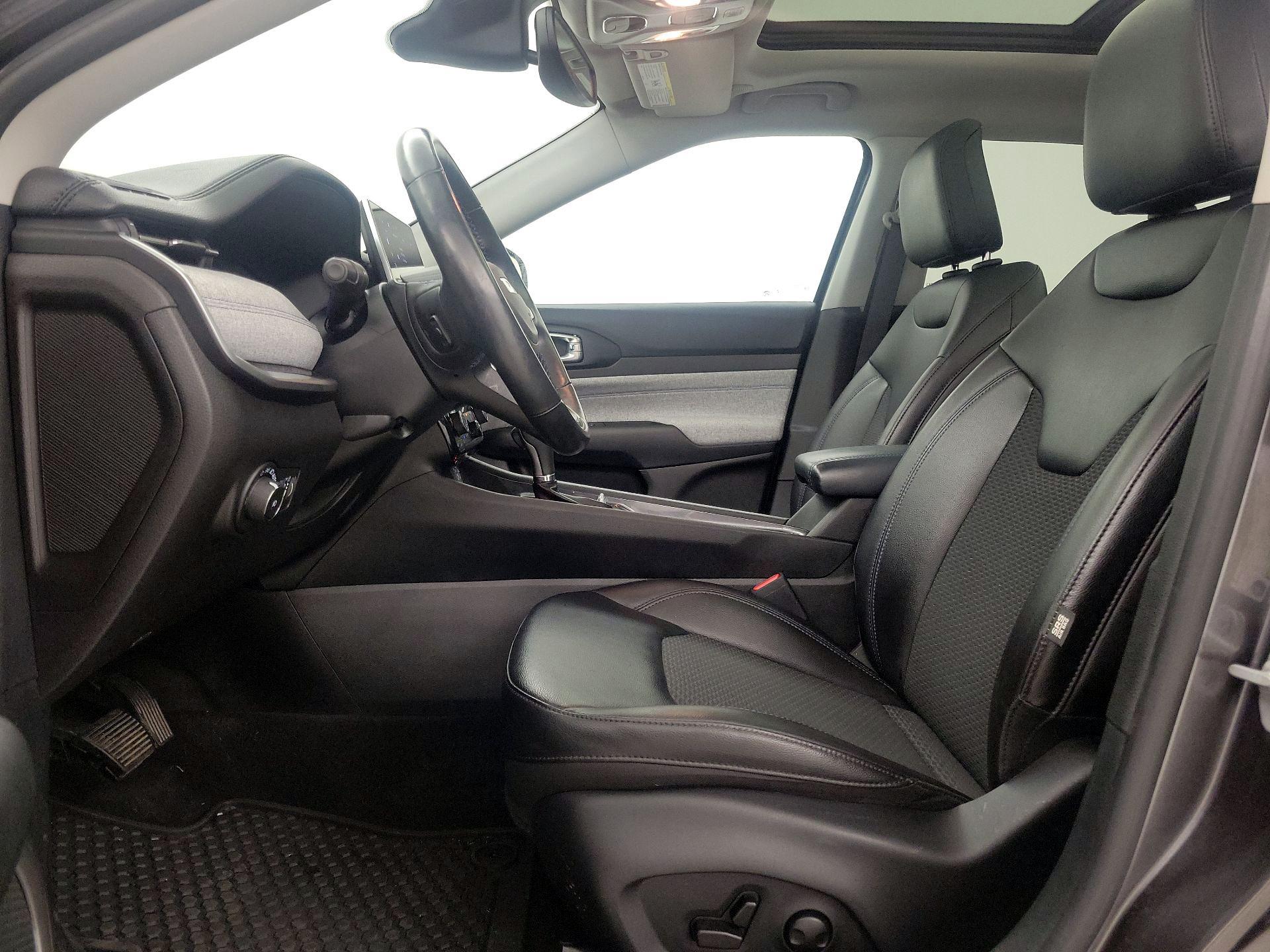 Thumbnail: 2022 Jeep Compass - 11