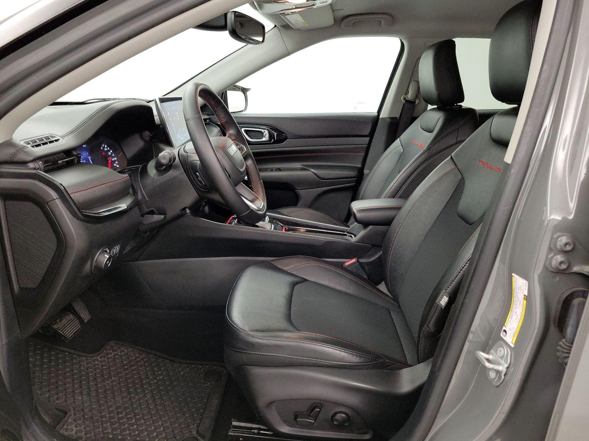 Thumbnail: 2022 Jeep Compass - 11