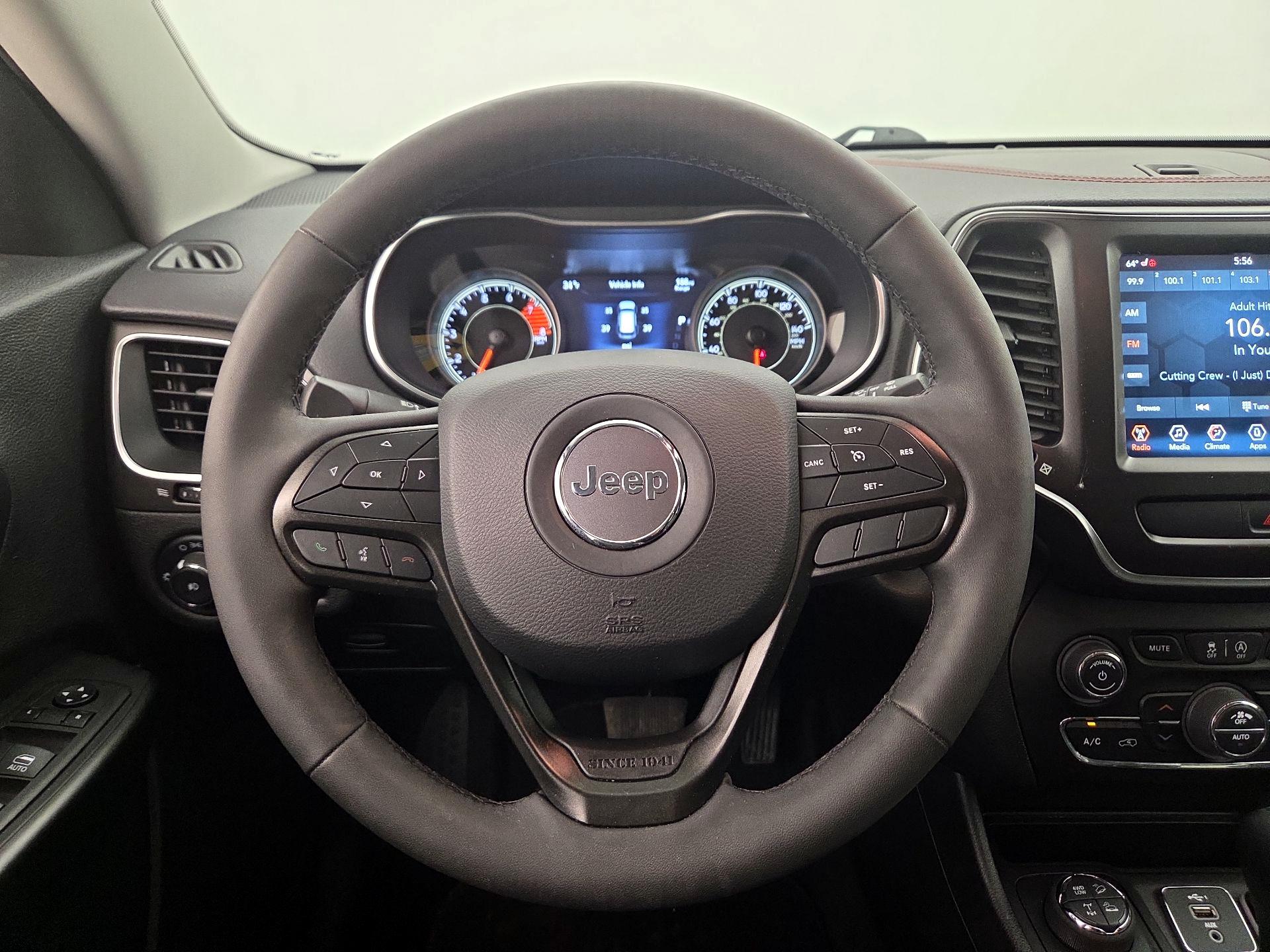 Thumbnail: 2022 Jeep Cherokee - 10