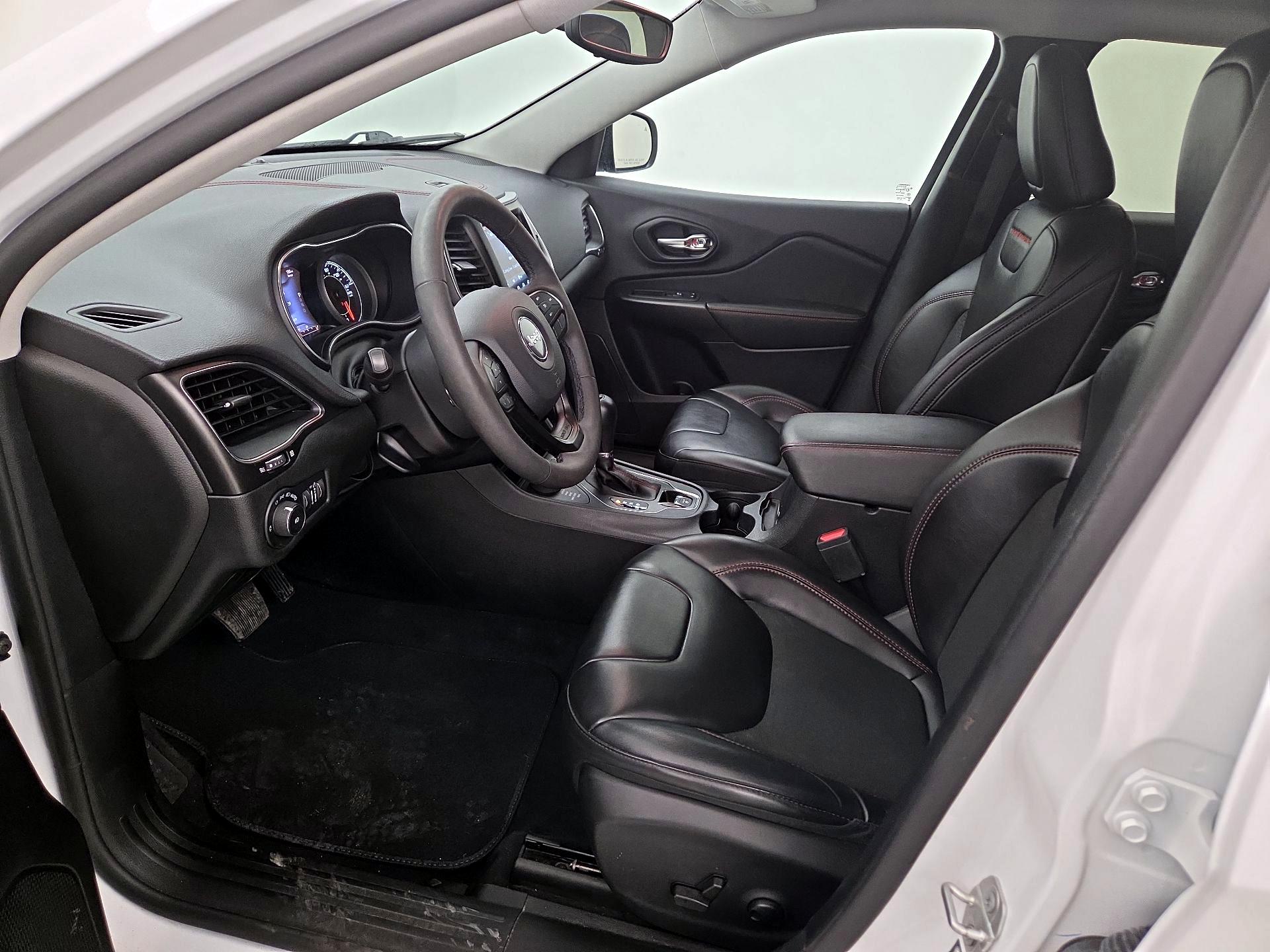 Thumbnail: 2022 Jeep Cherokee - 11