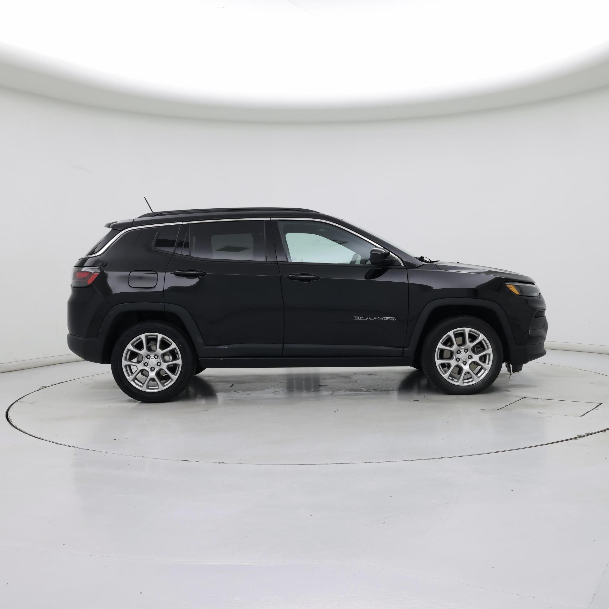 Thumbnail: 2023 Jeep Compass - 7