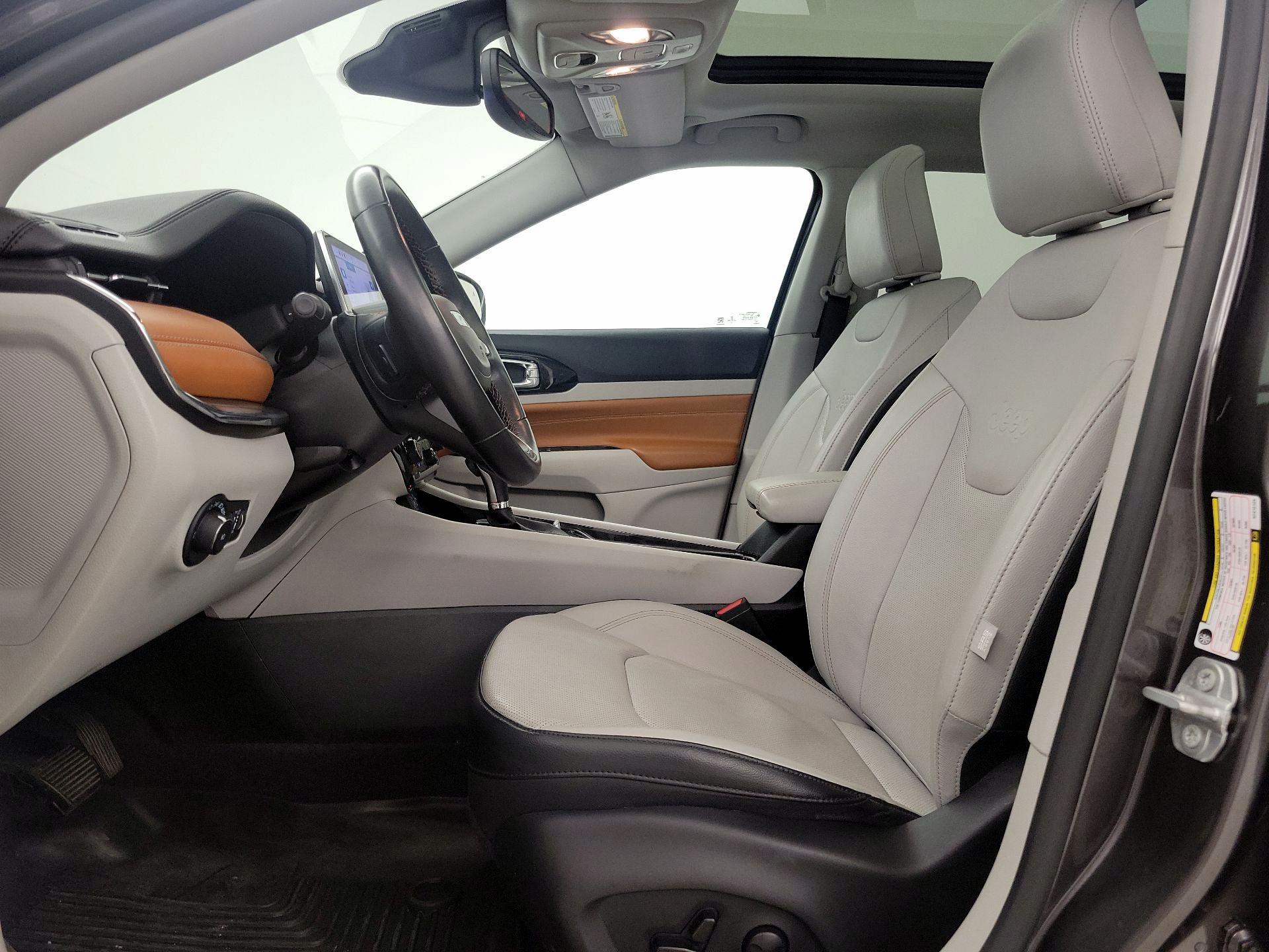 Thumbnail: 2022 Jeep Compass - 11