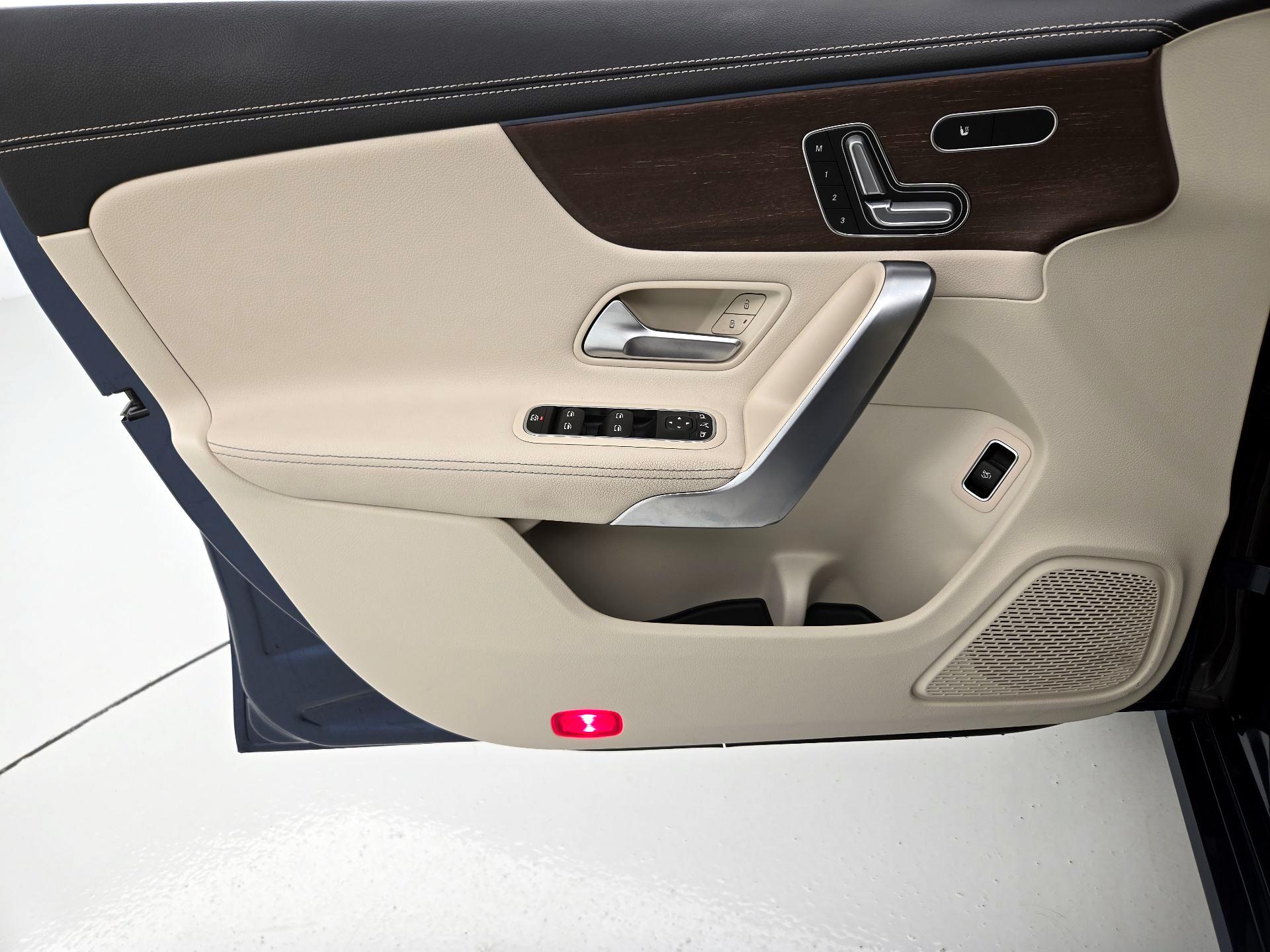 Thumbnail: 2023 Mercedes-Benz CLA - 12