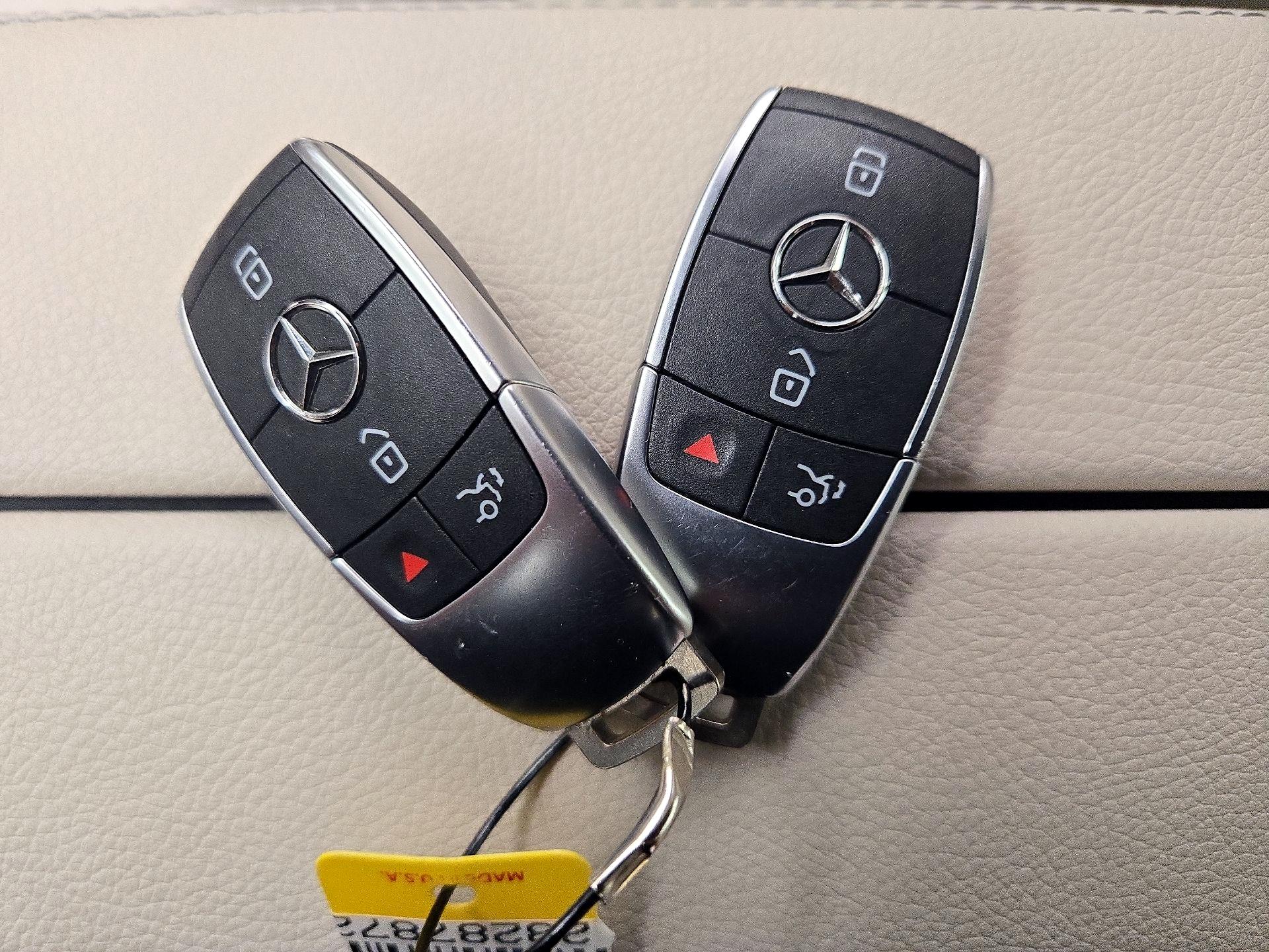 Thumbnail: 2023 Mercedes-Benz CLA - 18