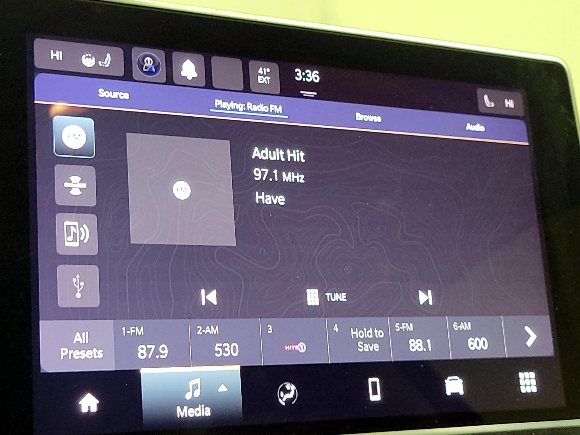 Thumbnail: 2022 Jeep Compass - 15