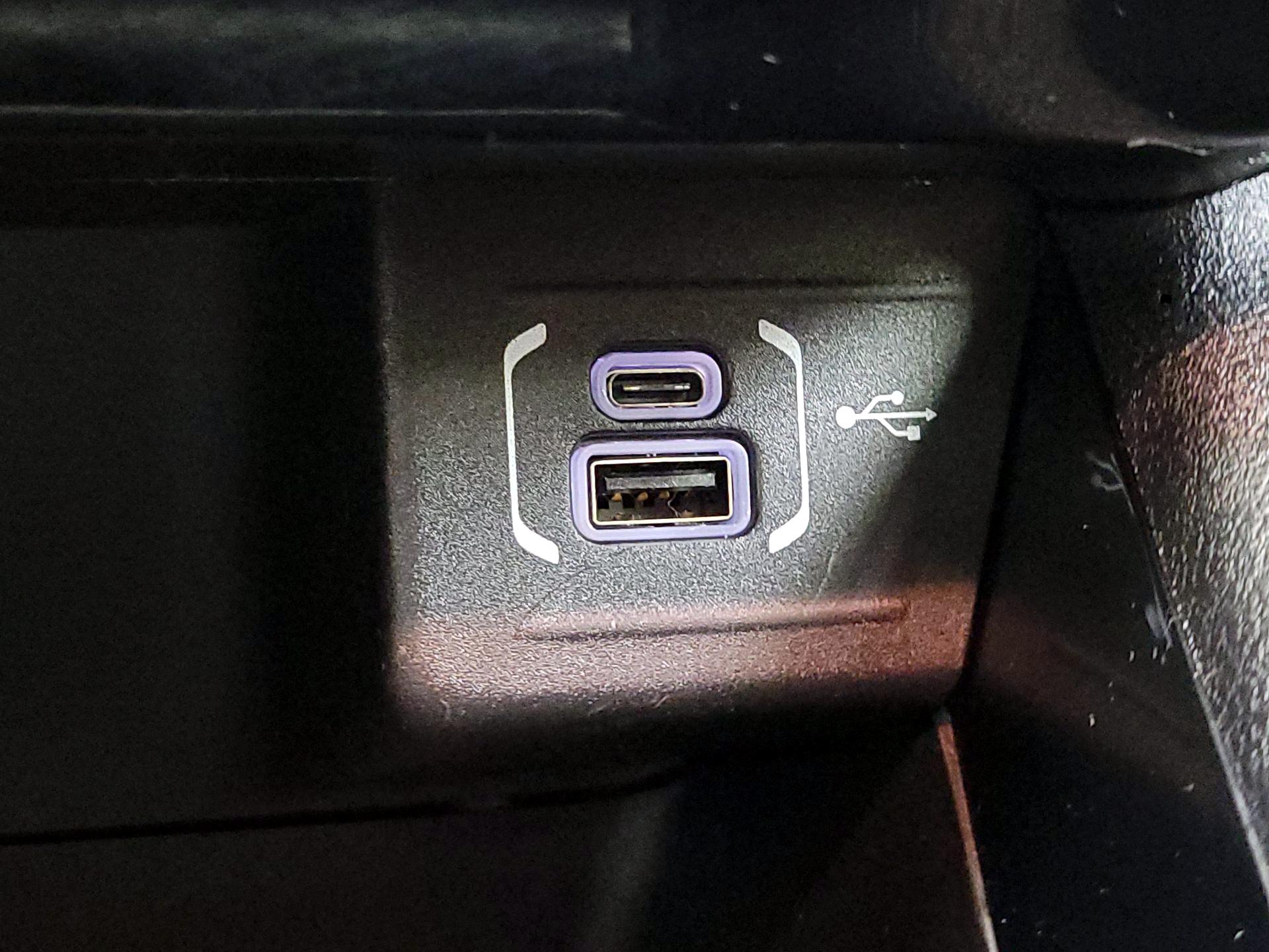 Thumbnail: 2022 Jeep Compass - 18