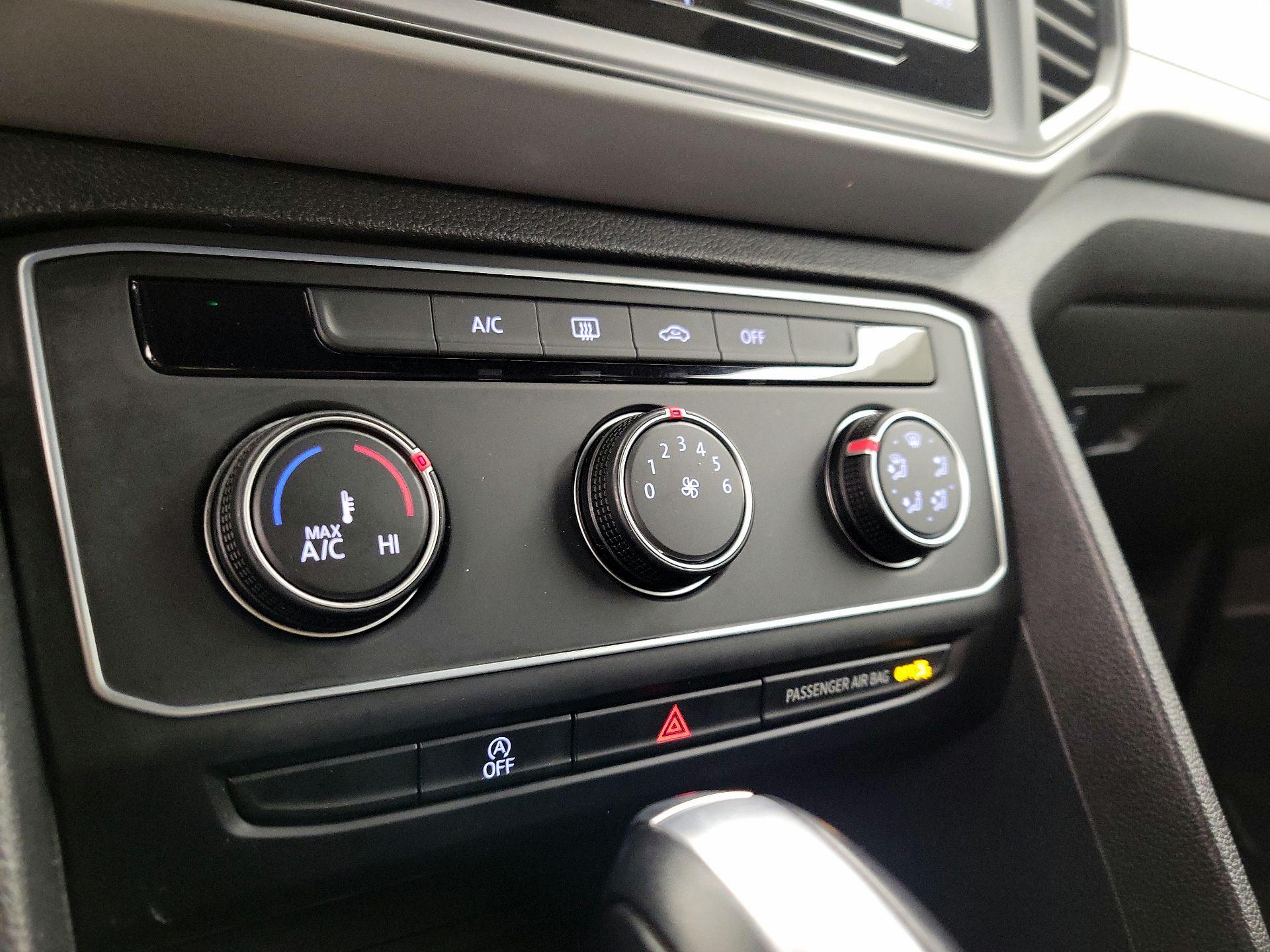 Thumbnail: 2021 Volkswagen Atlas - 16