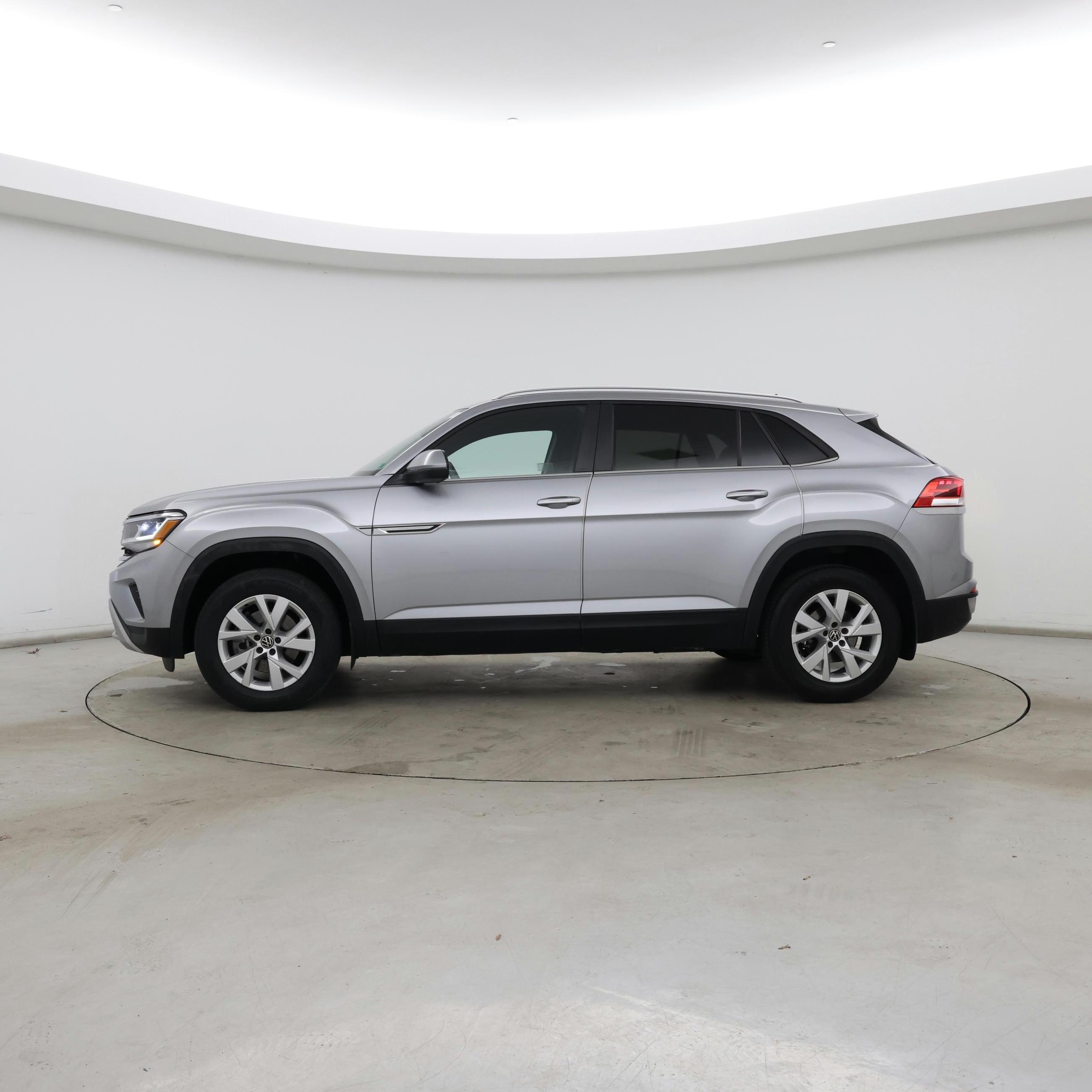 Thumbnail: 2021 Volkswagen Atlas - 3