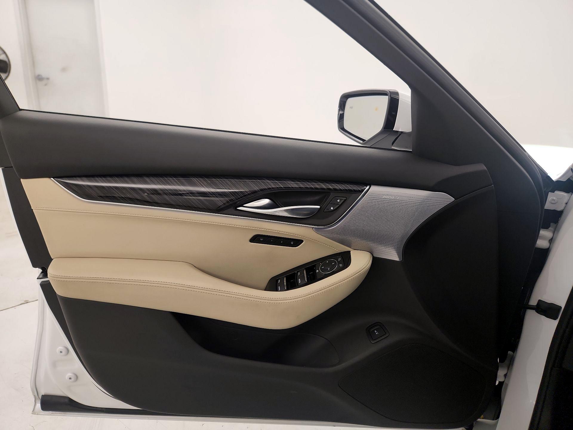 Thumbnail: 2023 Cadillac CT5 - 12