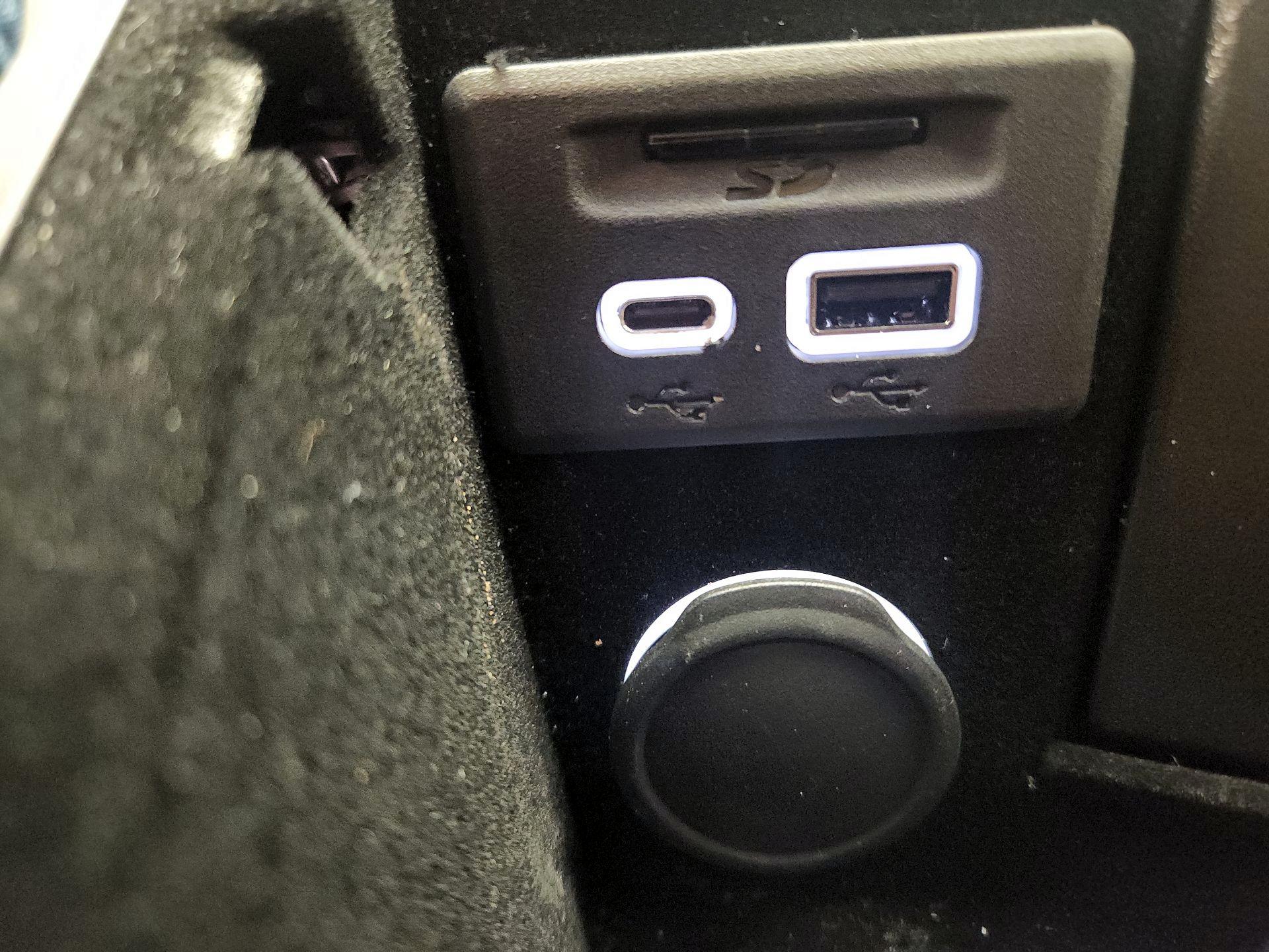 Thumbnail: 2023 Cadillac CT5 - 19