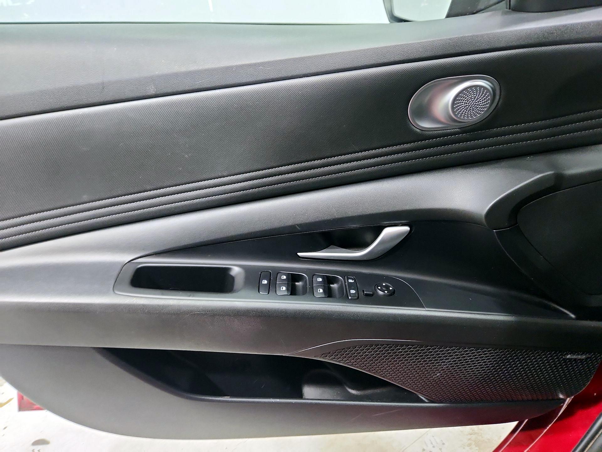 Thumbnail: 2023 Hyundai Elantra - 12