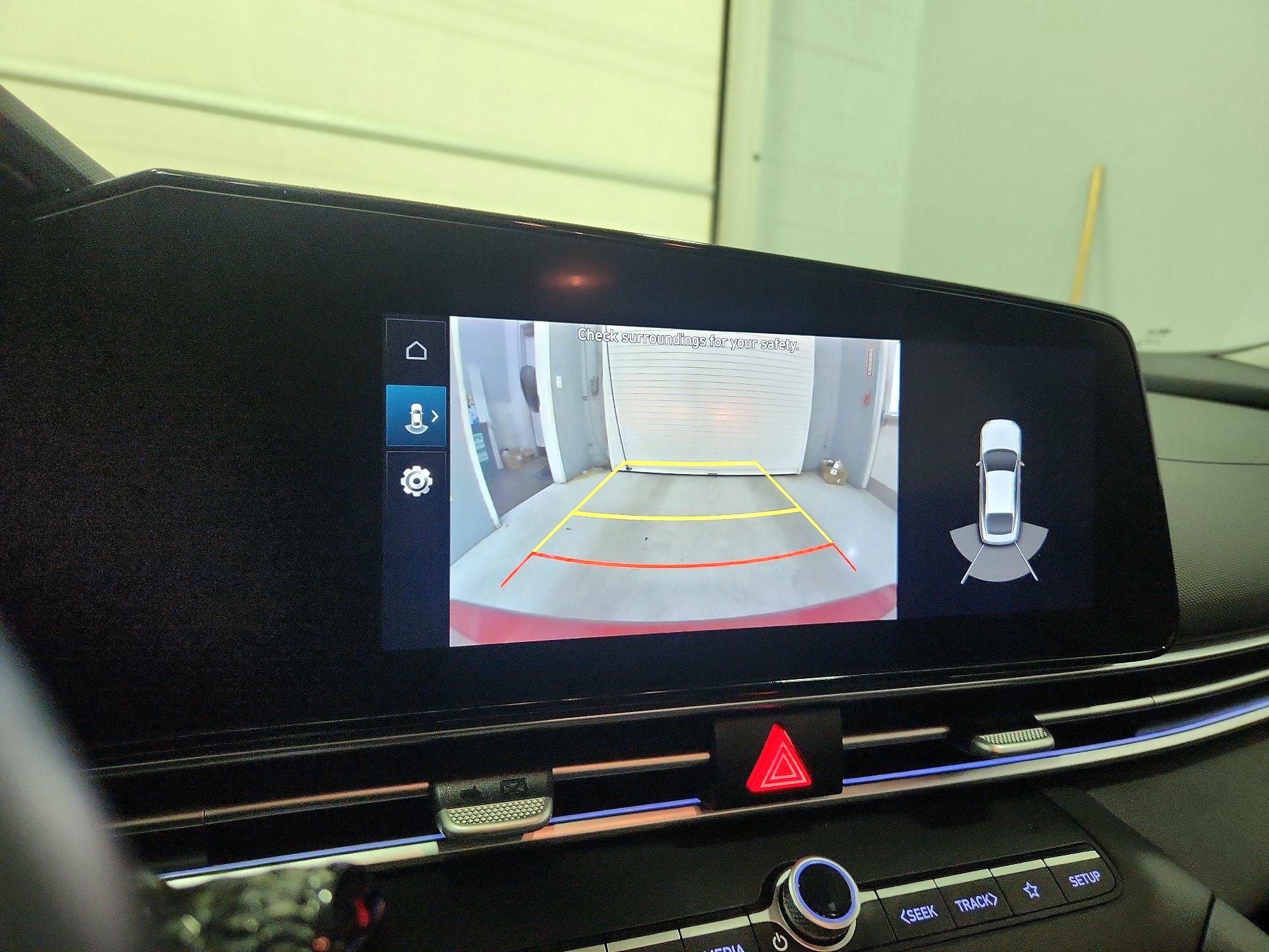 Thumbnail: 2023 Hyundai Elantra - 15