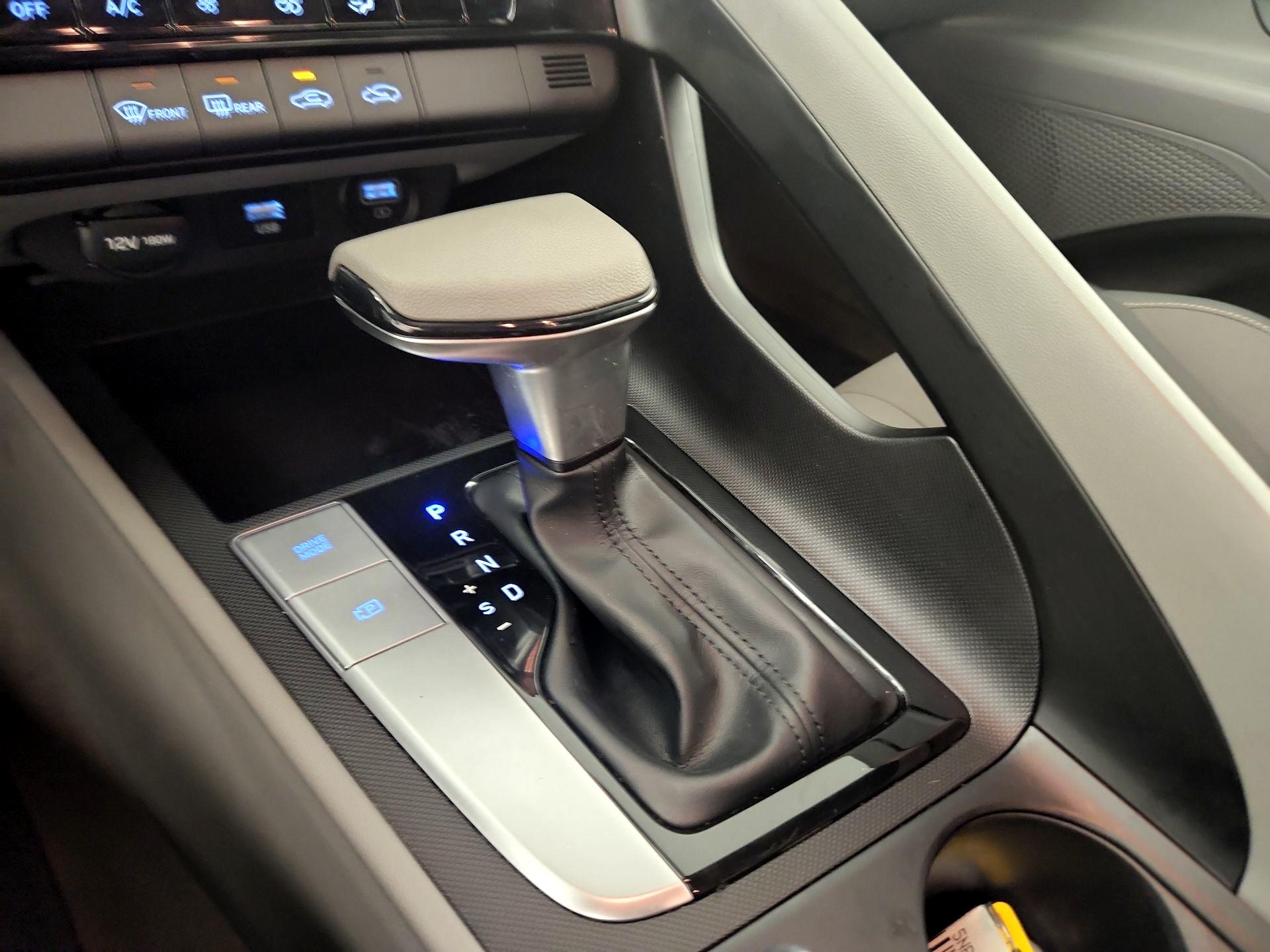 Thumbnail: 2023 Hyundai Elantra - 15