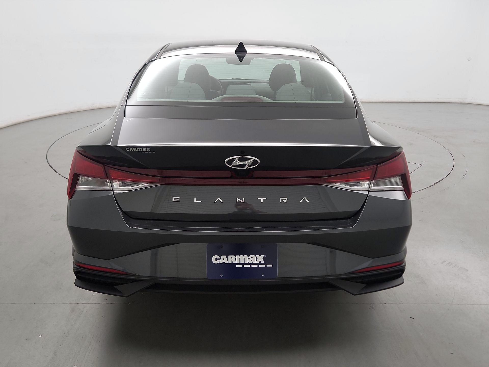 Thumbnail: 2023 Hyundai Elantra - 6