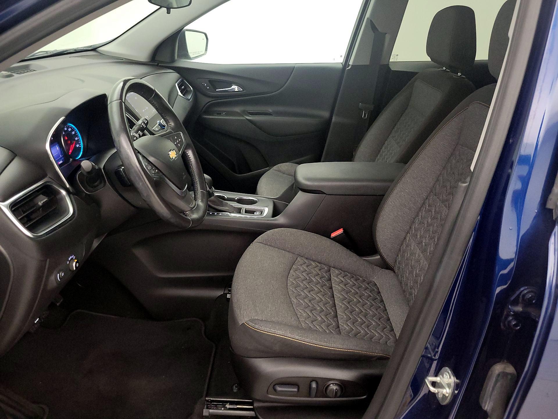 Thumbnail: 2022 Chevrolet Equinox - 11