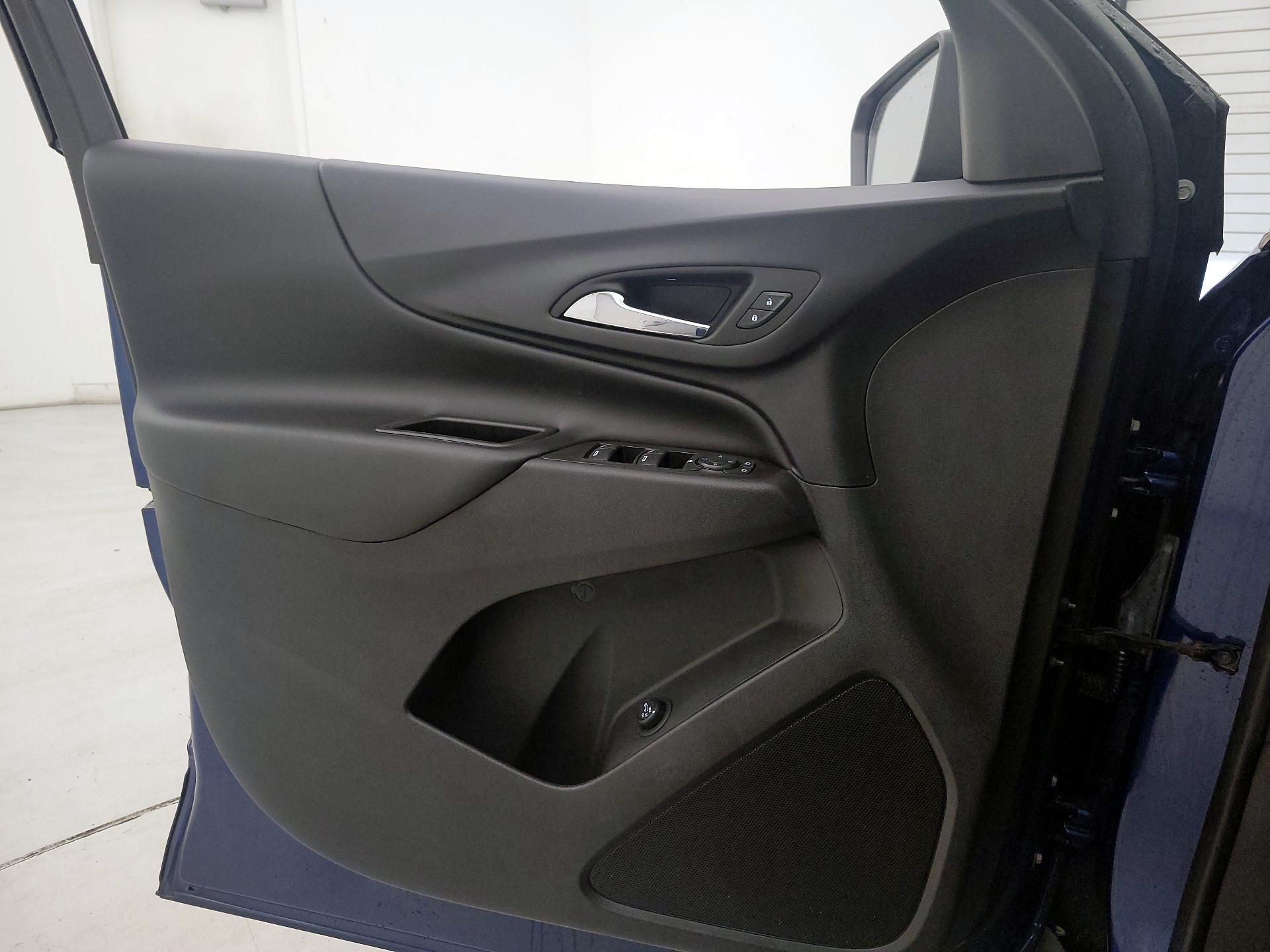 Thumbnail: 2022 Chevrolet Equinox - 12