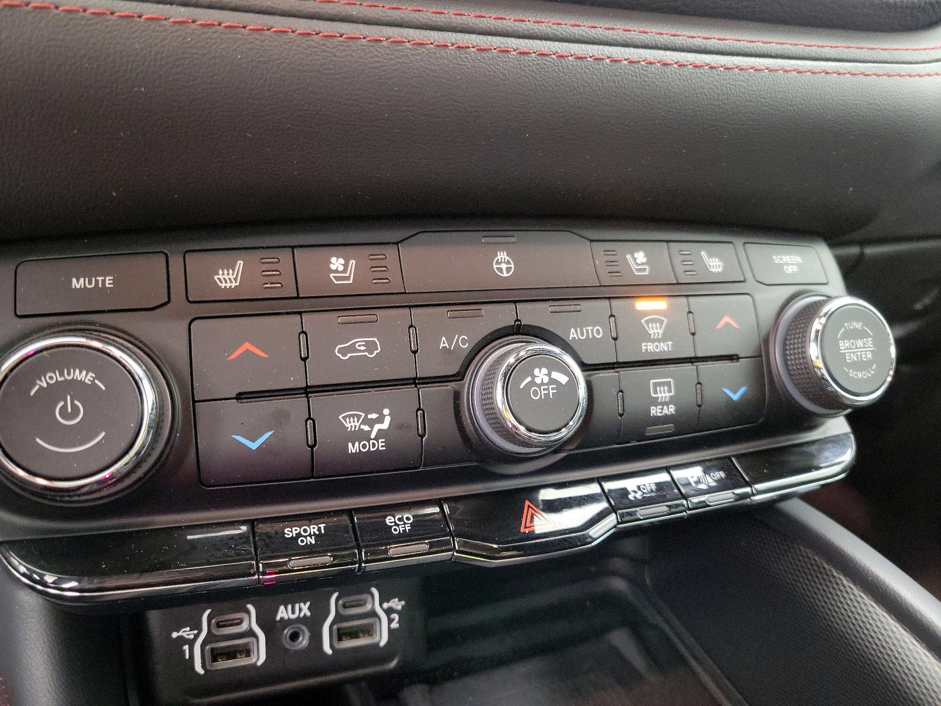 Thumbnail: 2024 Dodge Durango - 17