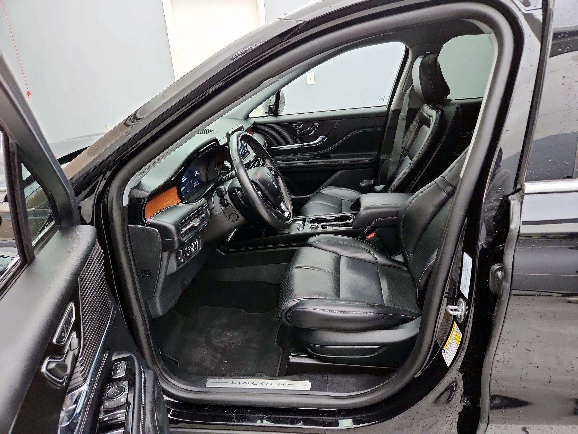 Thumbnail: 2022 Lincoln Corsair - 11