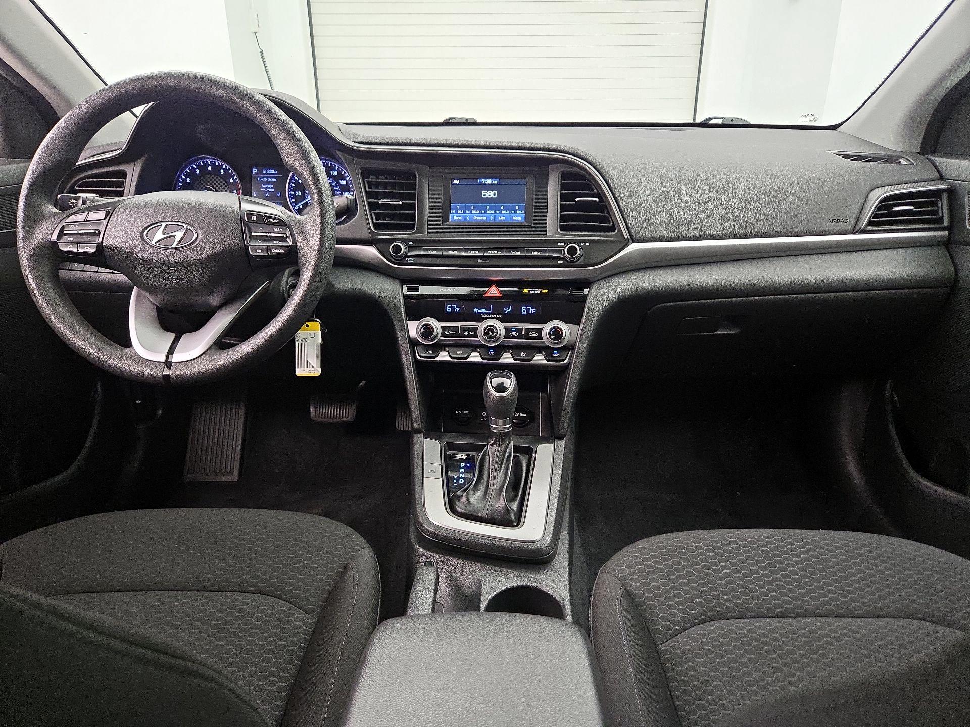 Thumbnail: 2020 Hyundai Elantra - 9