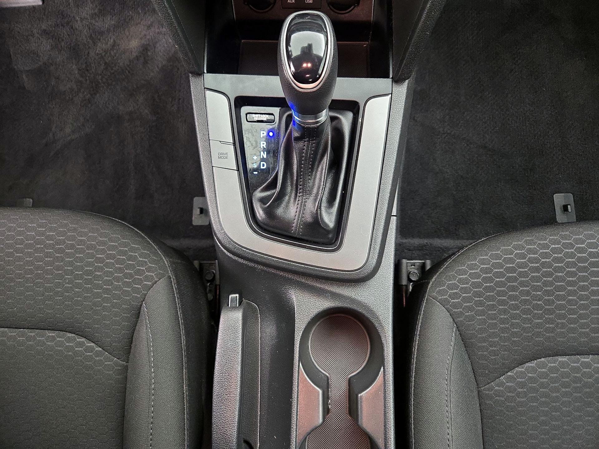 Thumbnail: 2020 Hyundai Elantra - 18