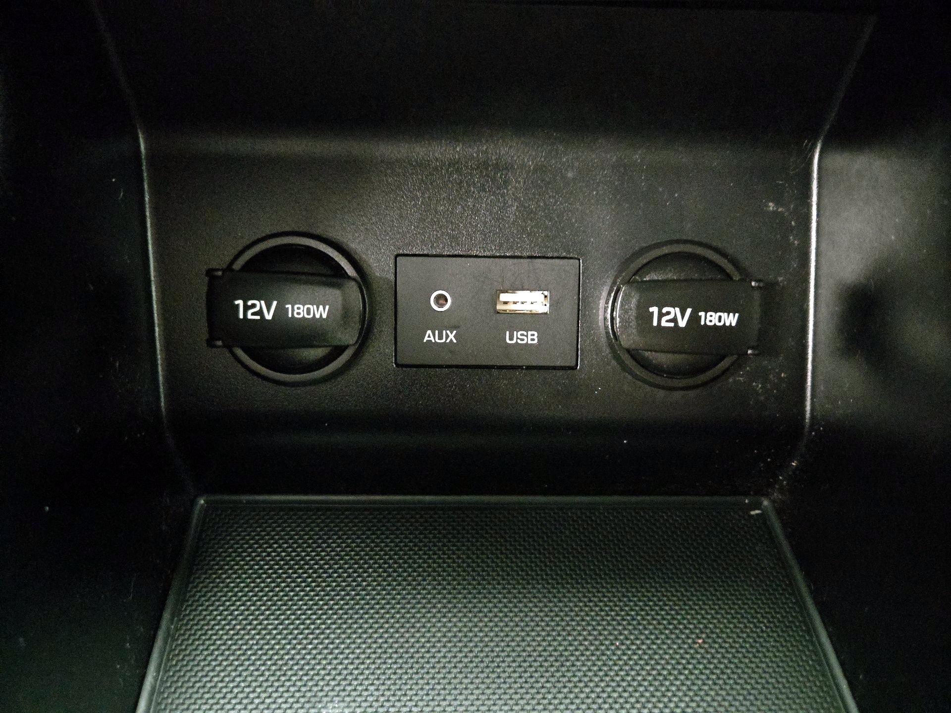 Thumbnail: 2020 Hyundai Elantra - 19