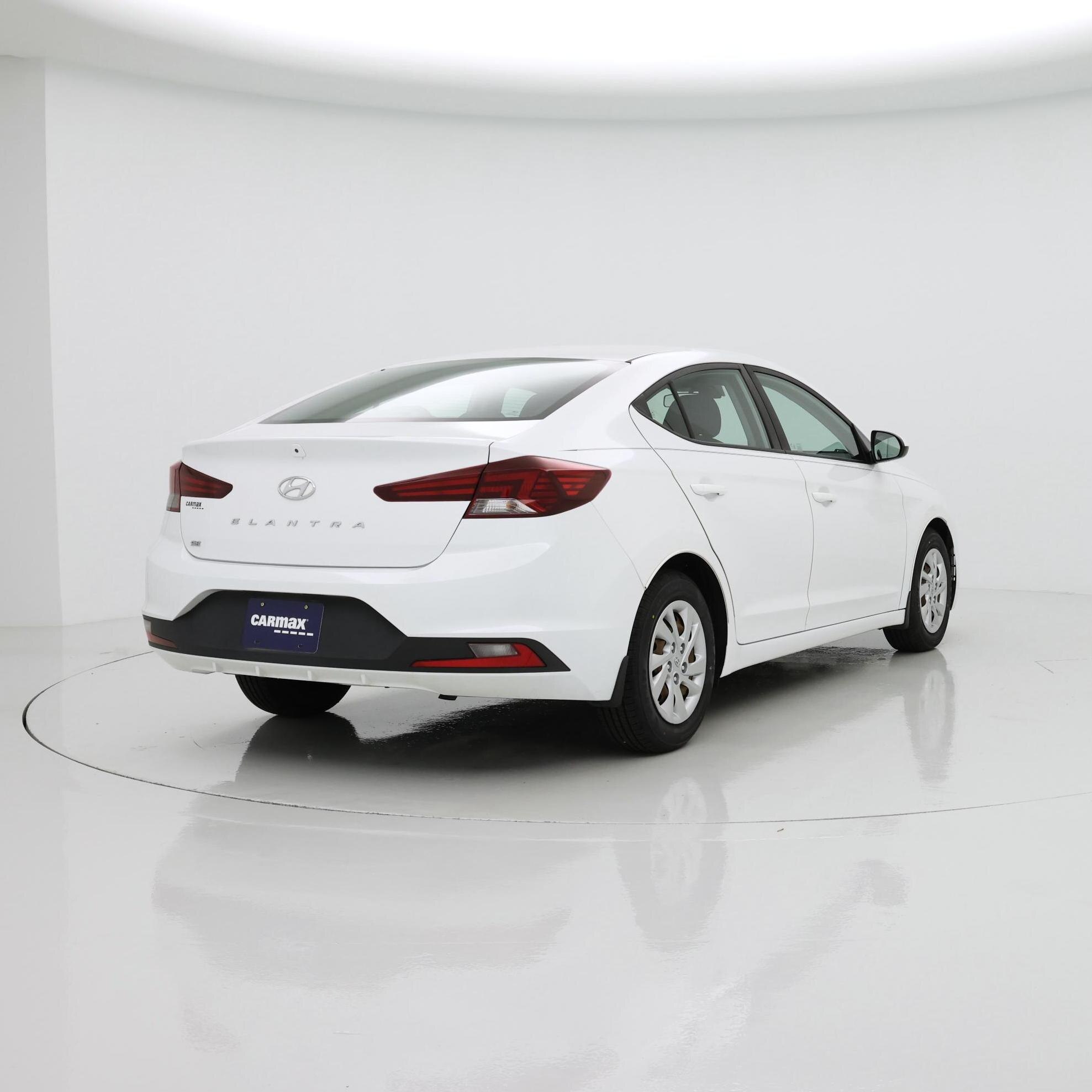 Thumbnail: 2020 Hyundai Elantra - 8