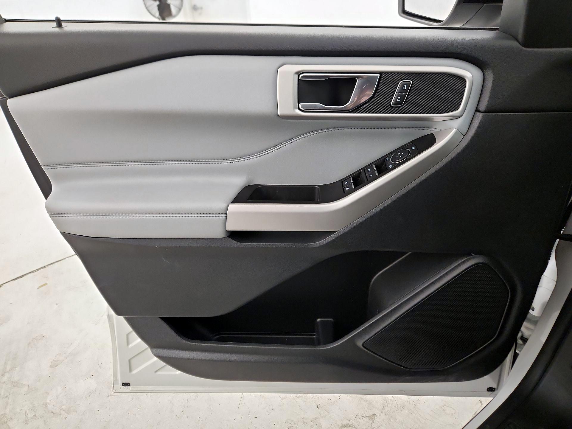 Thumbnail: 2022 Ford Explorer - 12