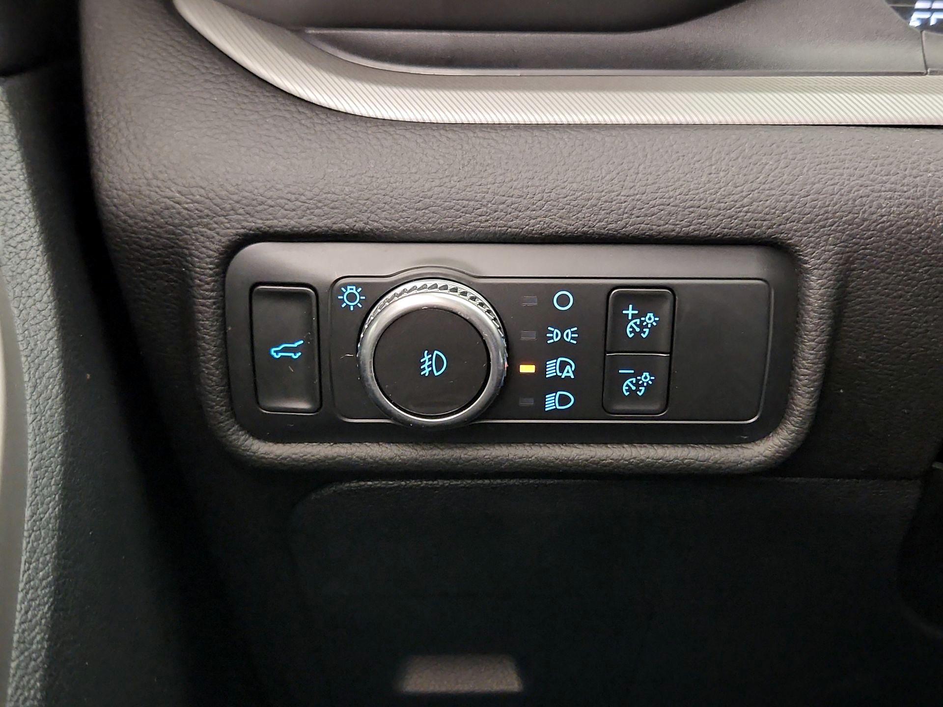 Thumbnail: 2022 Ford Explorer - 13