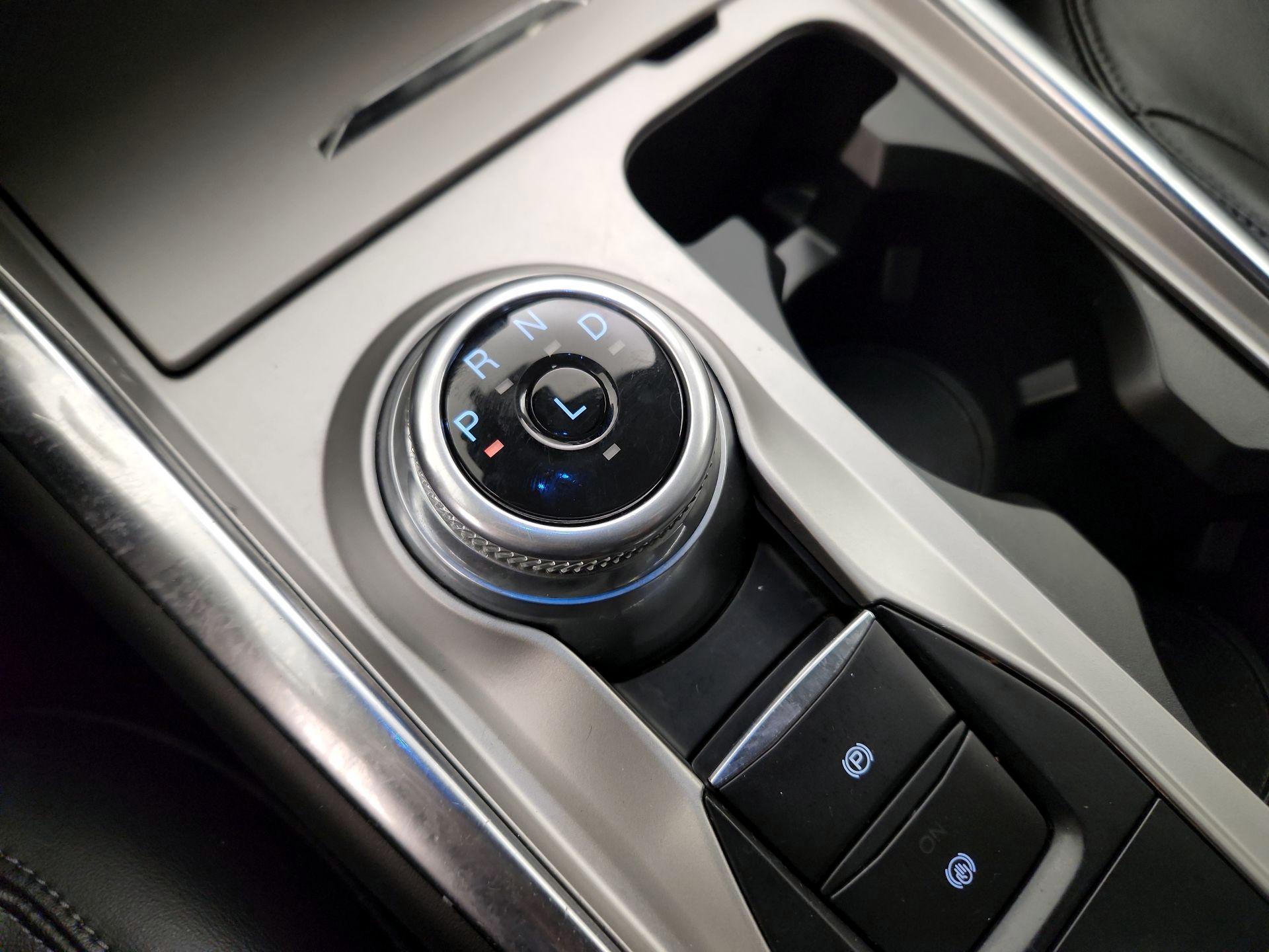 Thumbnail: 2022 Ford Explorer - 18