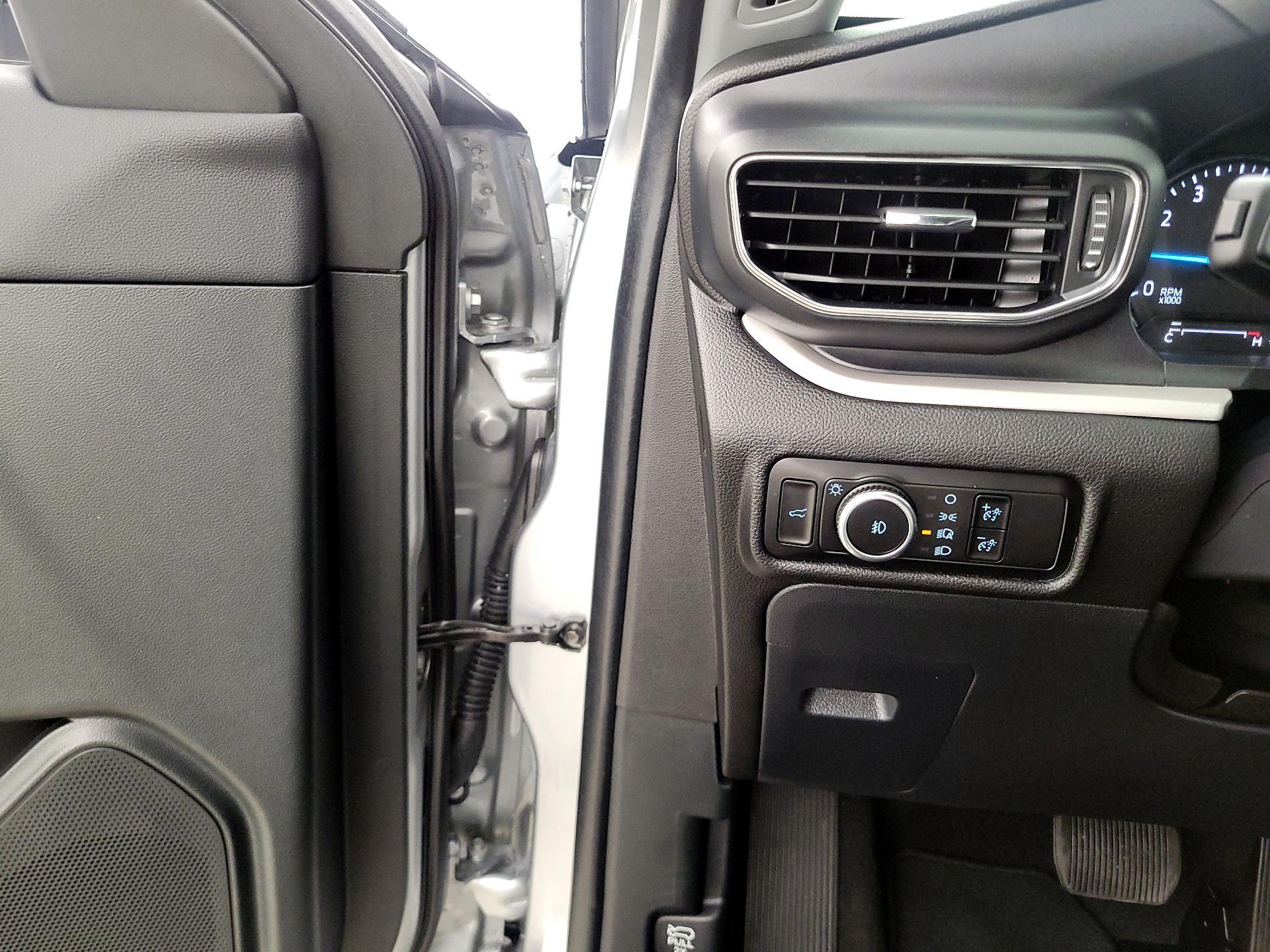 Thumbnail: 2023 Ford Explorer - 13