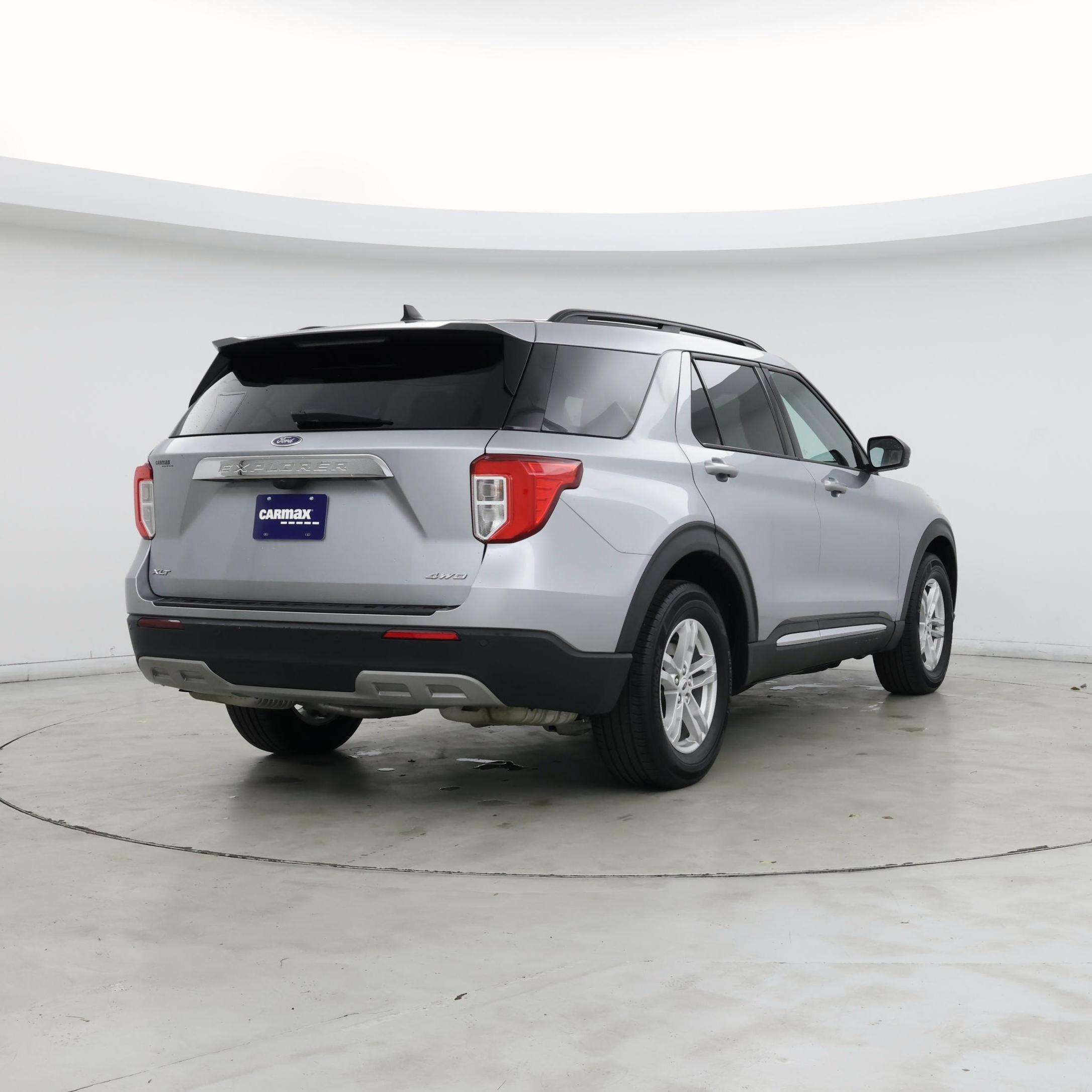 Thumbnail: 2023 Ford Explorer - 8