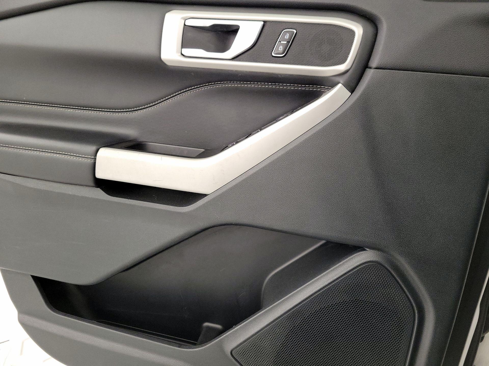 Thumbnail: 2022 Ford Explorer - 12