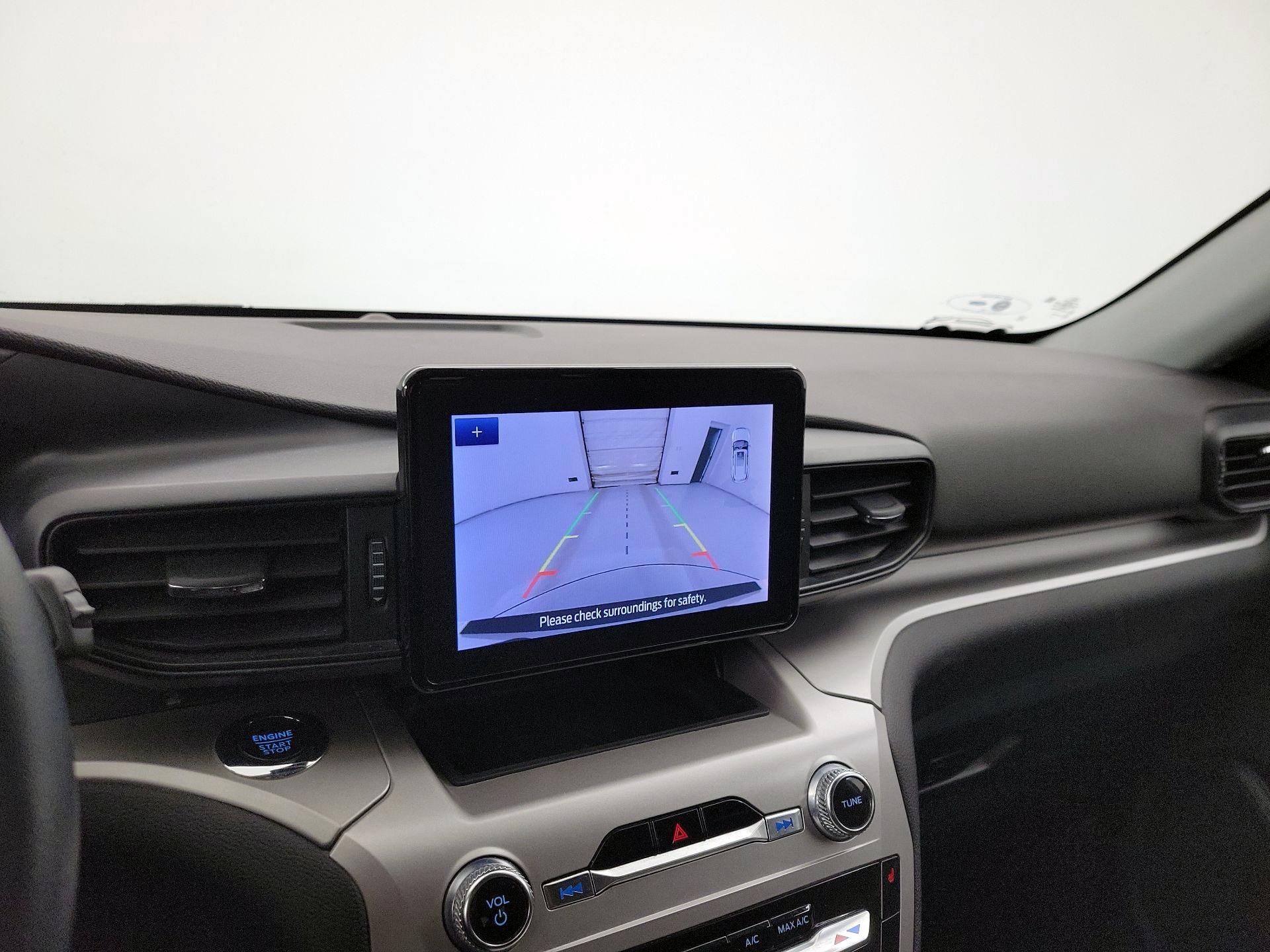 Thumbnail: 2022 Ford Explorer - 14