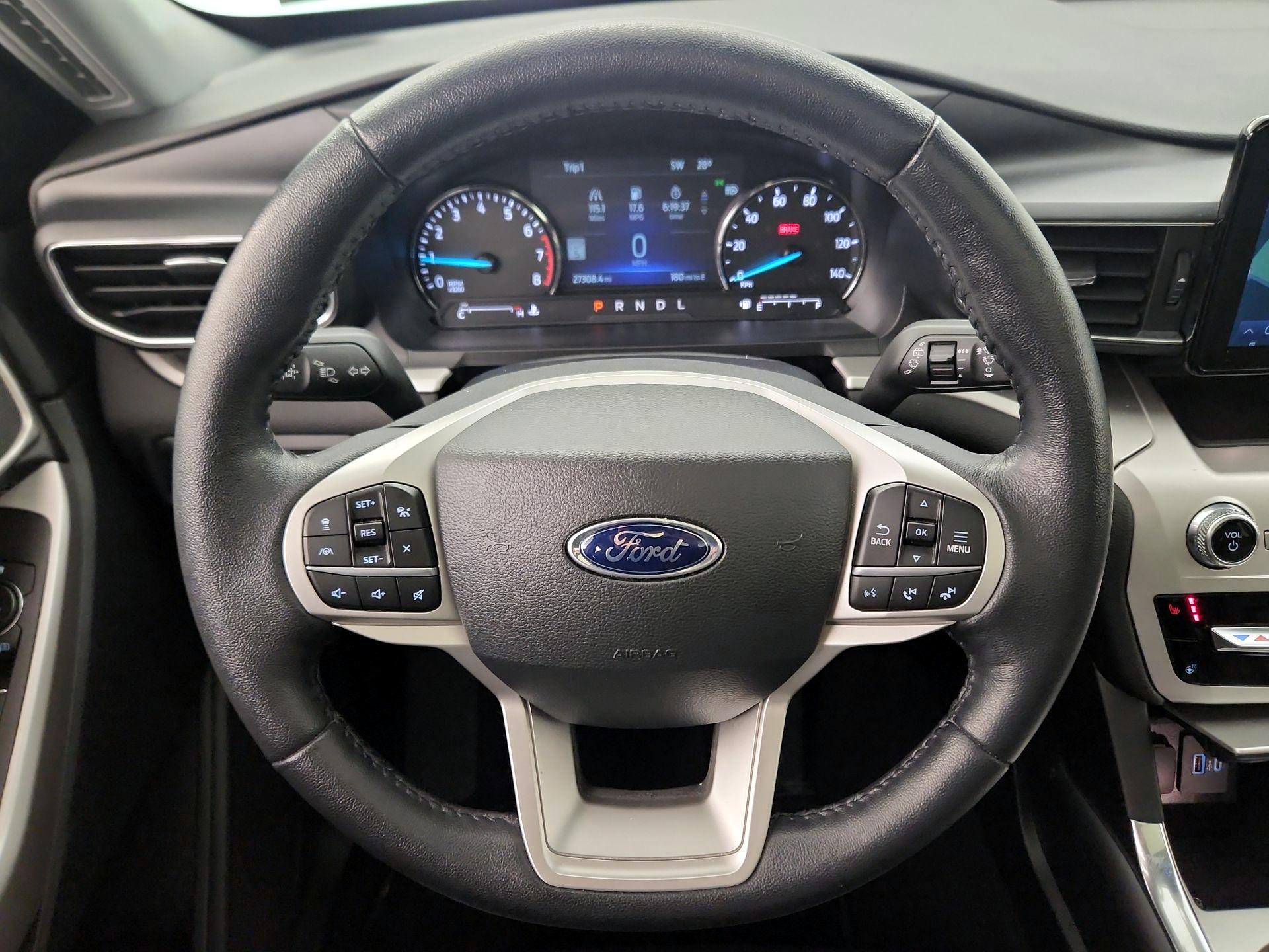 Thumbnail: 2022 Ford Explorer - 10