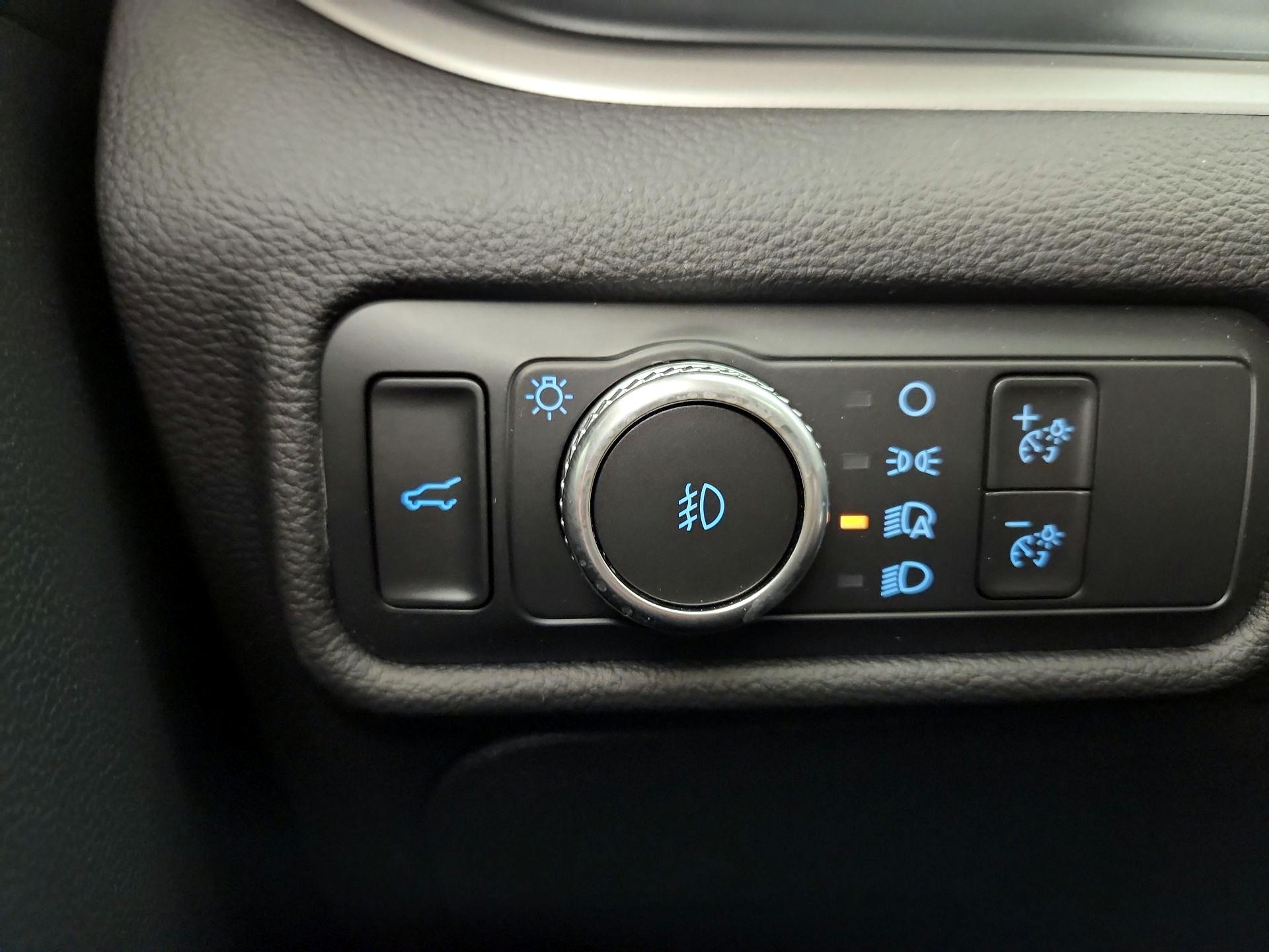 Thumbnail: 2022 Ford Explorer - 13