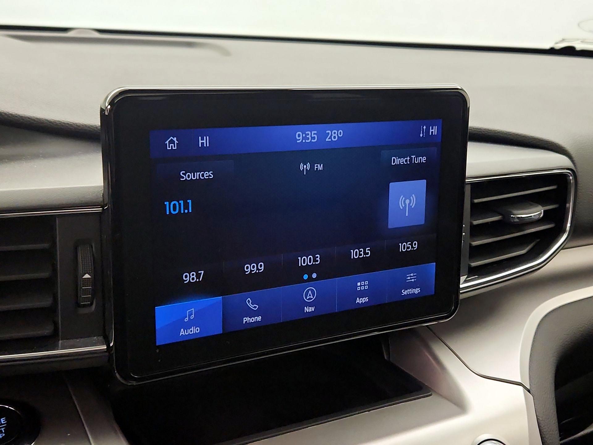 Thumbnail: 2022 Ford Explorer - 16