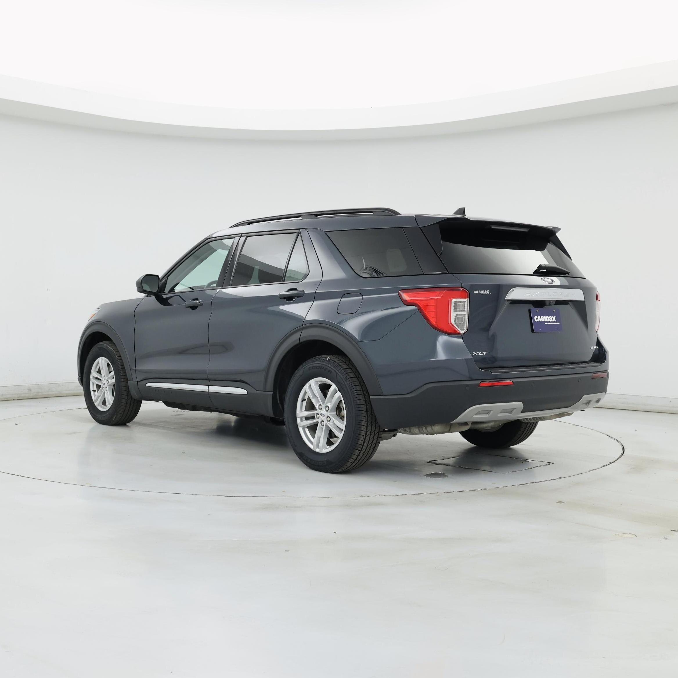 Thumbnail: 2022 Ford Explorer - 2