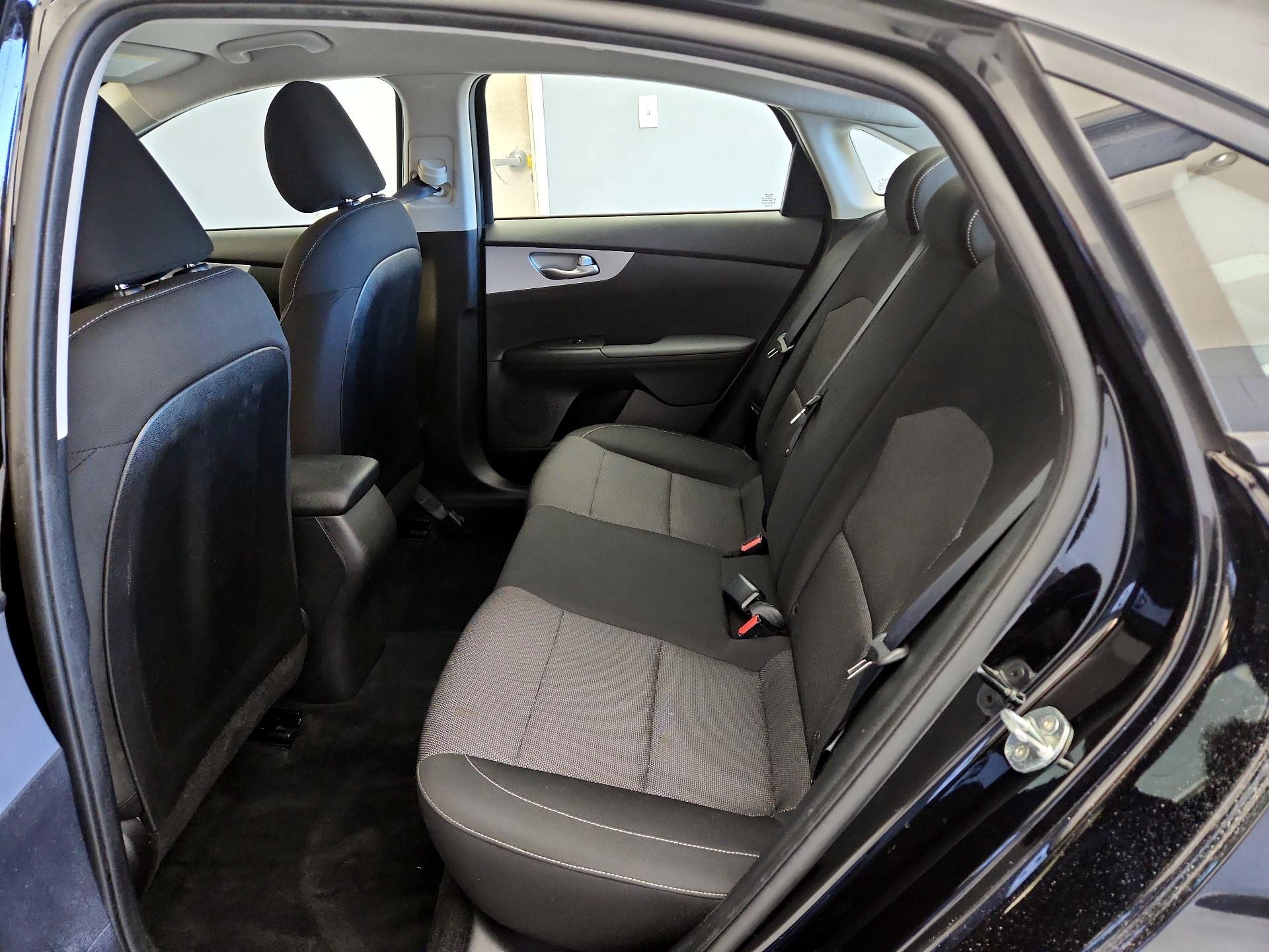 Thumbnail: 2023 Kia Forte - 19