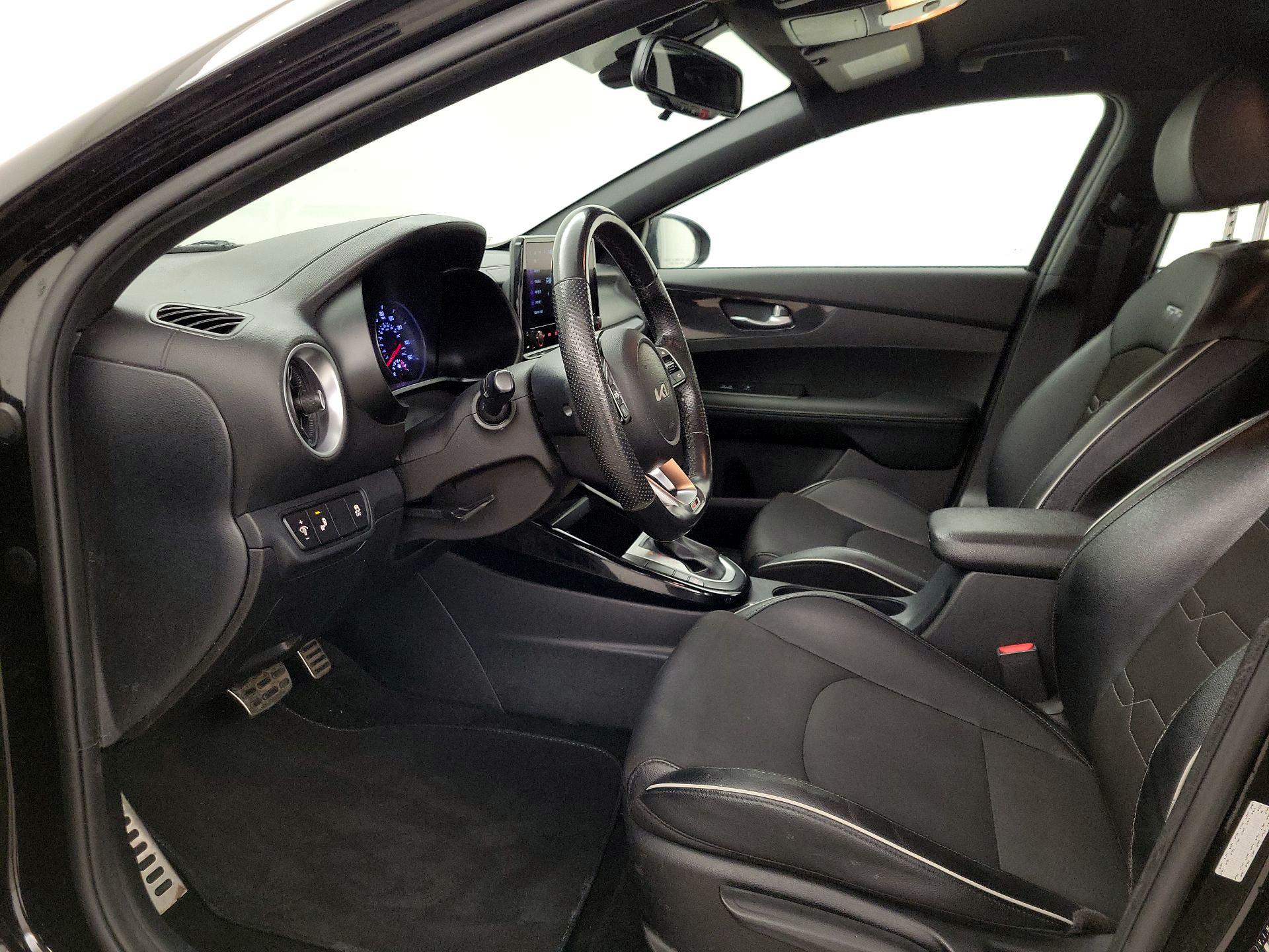 Thumbnail: 2023 Kia Forte - 11