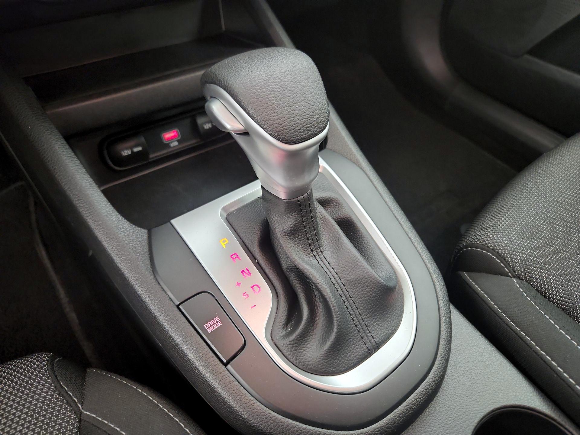 Thumbnail: 2023 Kia Forte - 17