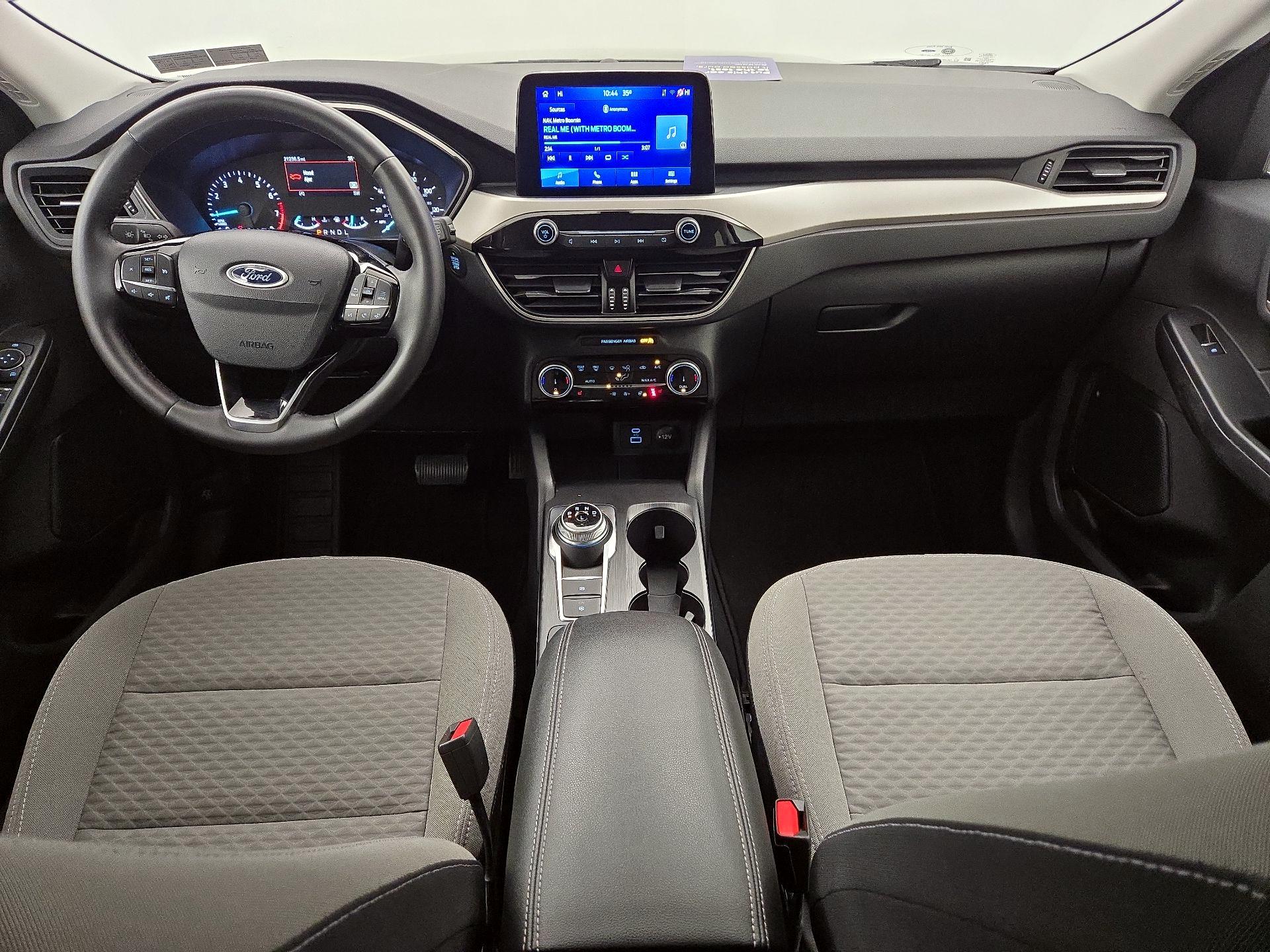 Thumbnail: 2022 Ford Escape - 9