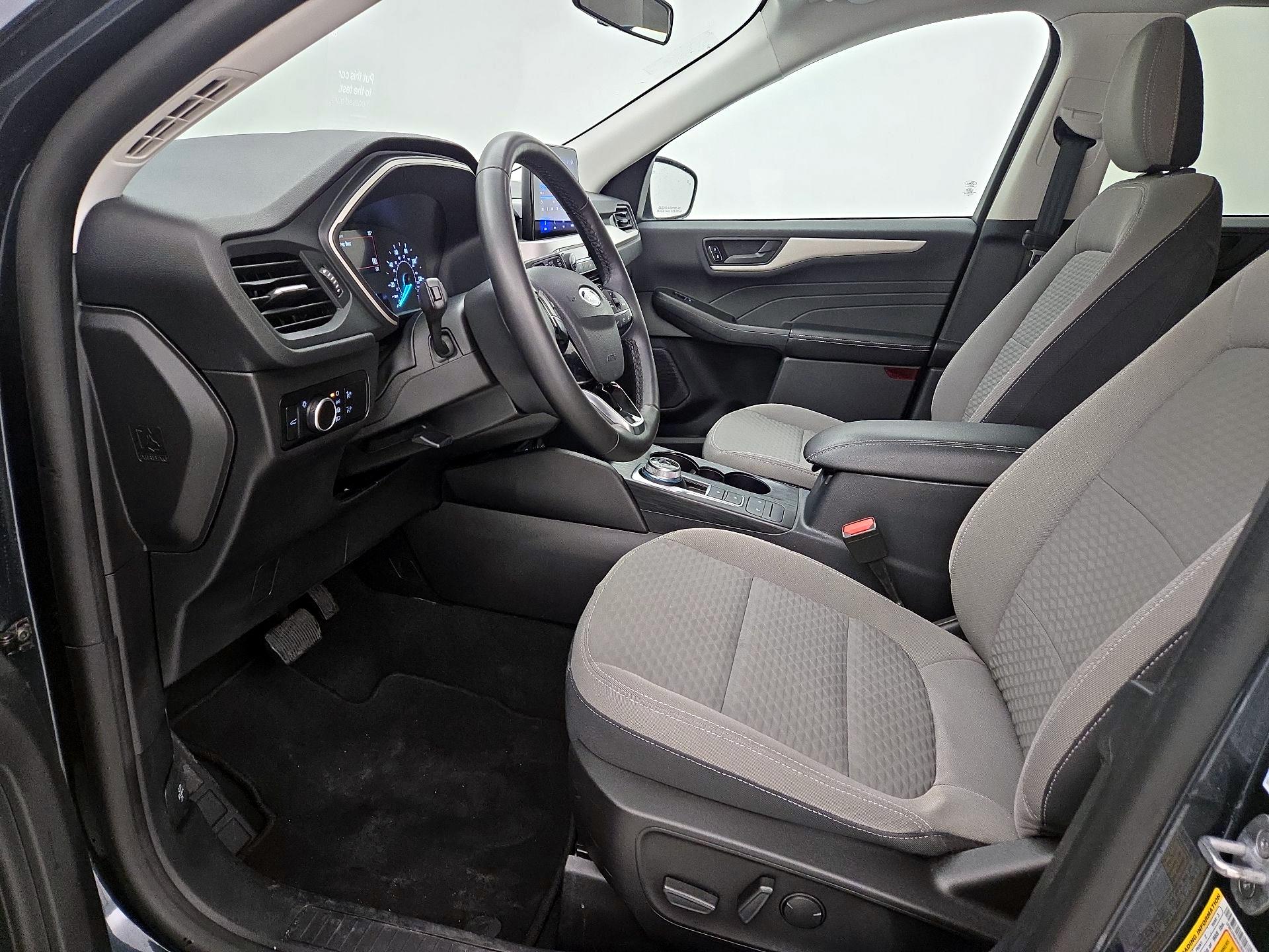 Thumbnail: 2022 Ford Escape - 11