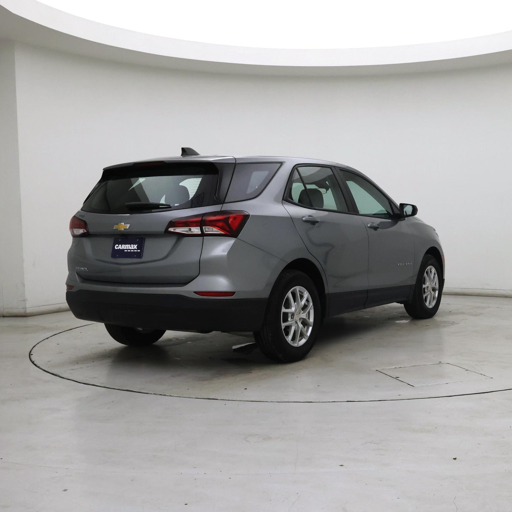 Thumbnail: 2023 Chevrolet Equinox - 8