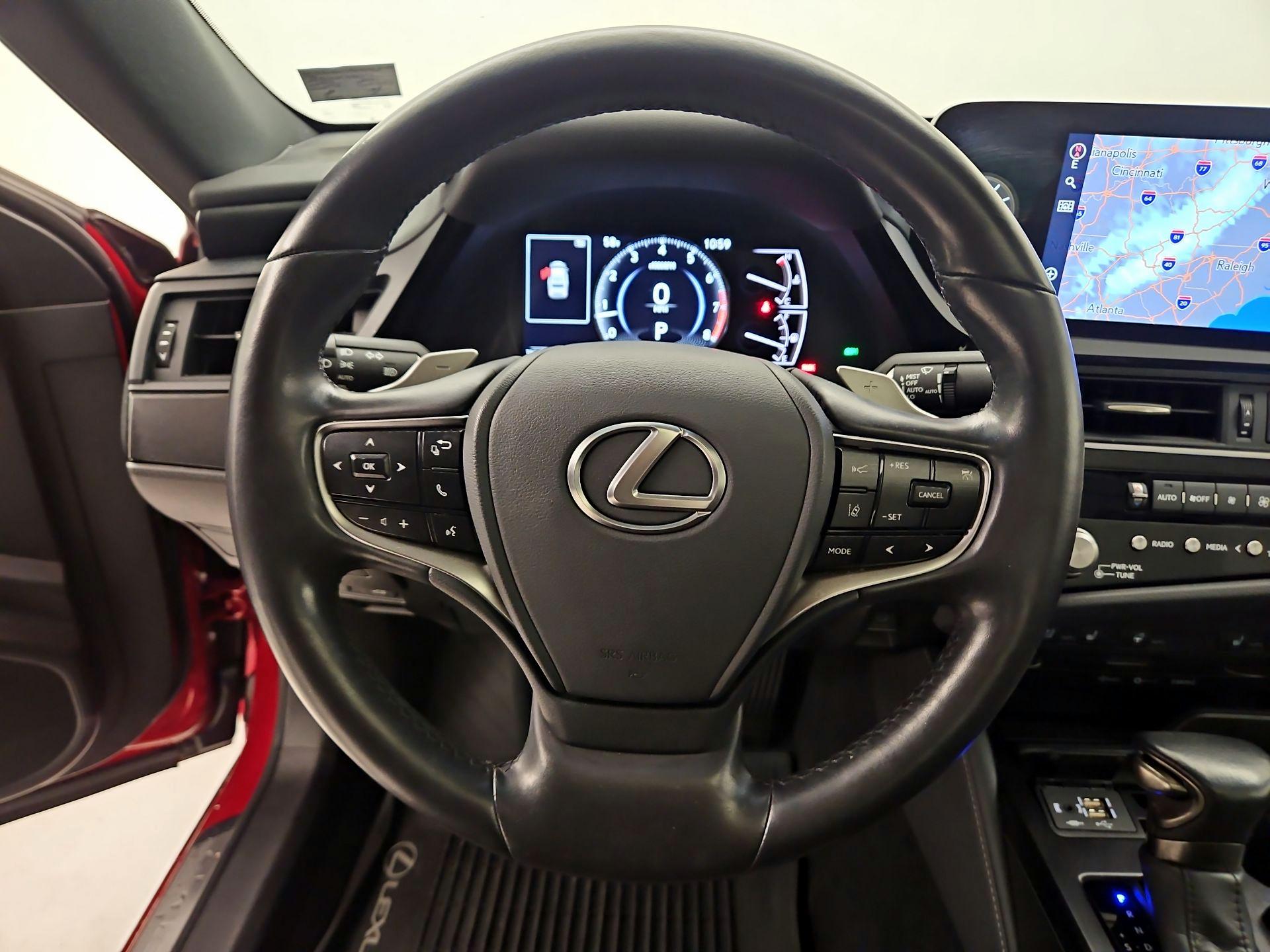 Thumbnail: 2022 Lexus ES - 10